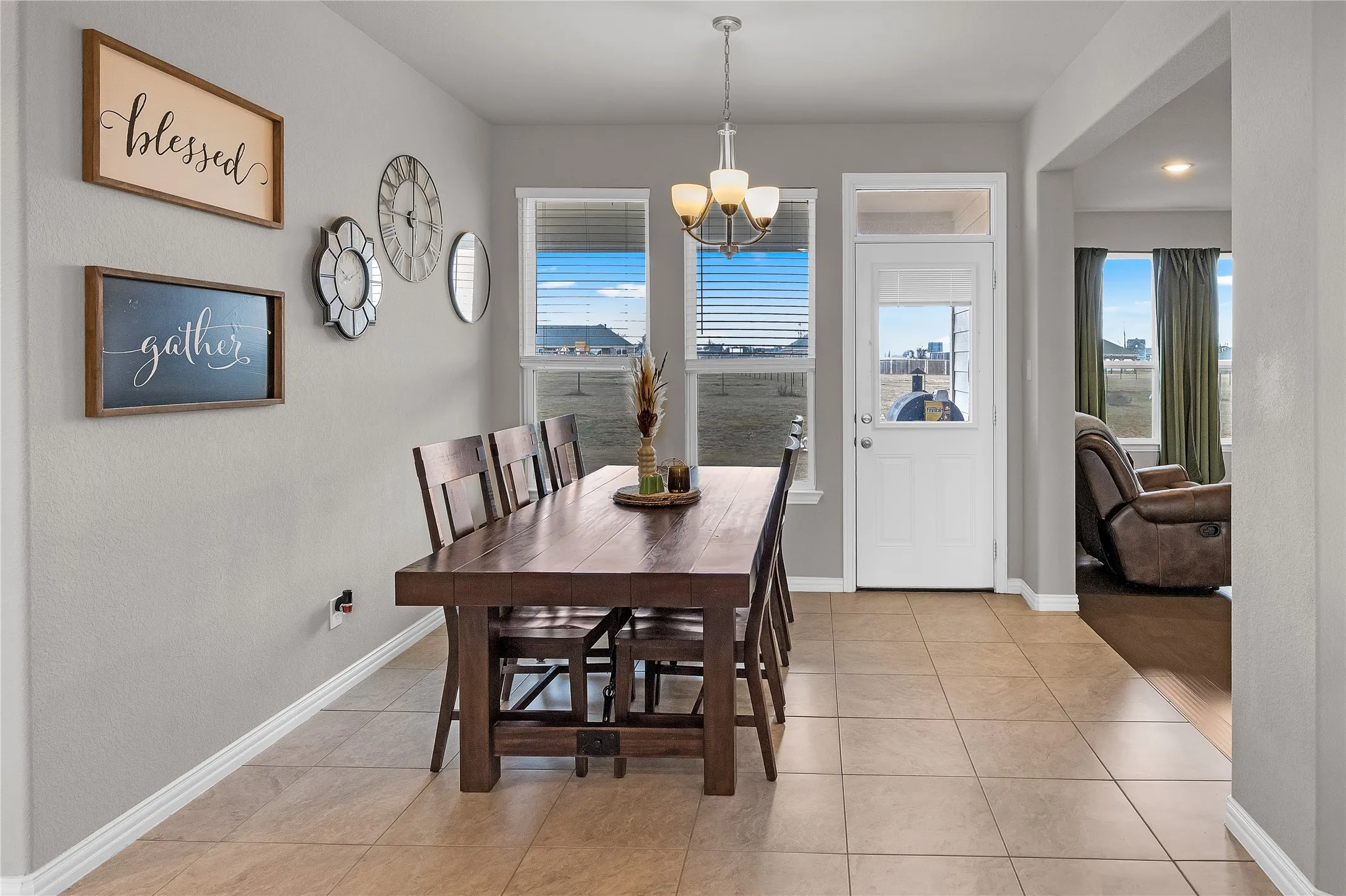 Single Family Residence For Sale in Johnson County , 308 Olde Knoll Place, Rio Vista, Texas 76093, 3 Bedrooms, 2 Bathrooms, 2 Garage spaces, 2,241 Sqft, built in 2022, Price $478,000, mls#21164130, Real Estate Agent in Rio Vista, Homes For Sale in Johnson county, Homes For Sale in Rio Vista, Realtor in Rio Vista Texas, Real Estate Brokerage Independent Realty Texas, Luminita Cordes Realtor