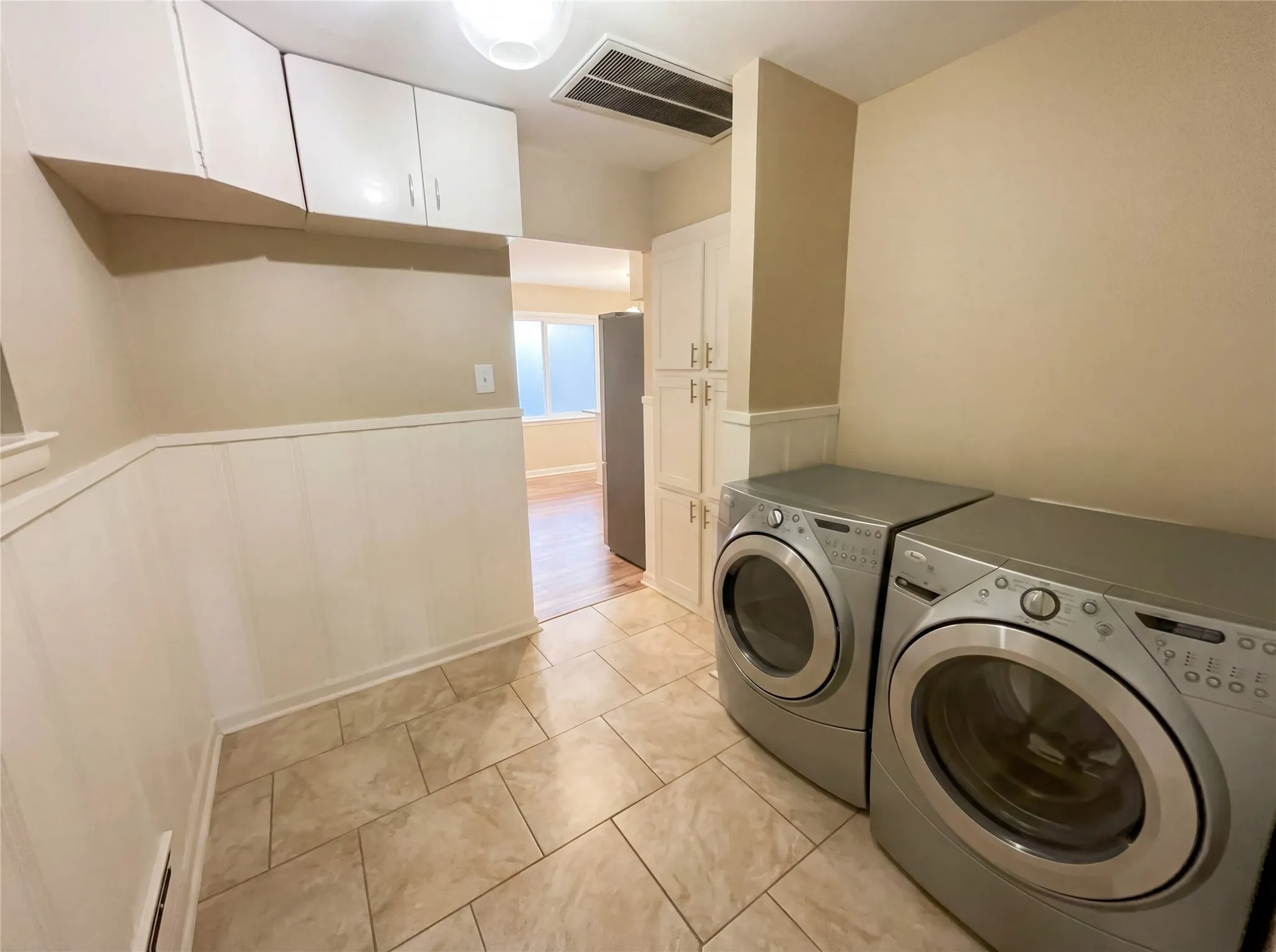 Single Family Residence For Sale in Tarrant County , 6817 Chickering Road, Fort Worth, Texas 76116, 4 Bedroom, 2 Bathroom, 2 Garage spaces, 1,986 Sqft, built in 1957, Preowned, mls#21164845, Real Estate Agent in Fort Worth, Homes For Sale in Tarrant county, Homes For Sale in Fort Worth, Realtor in Fort Worth Texas, Real Estate Brokerage Independent Realty Texas, Luminita Cordes Realtor