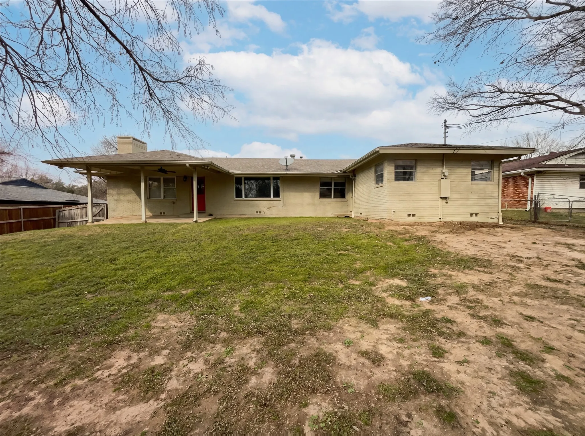 Single Family Residence For Sale in Tarrant County , 6817 Chickering Road, Fort Worth, Texas 76116, 4 Bedroom, 2 Bathroom, 2 Garage spaces, 1,986 Sqft, built in 1957, Preowned, mls#21164845, Real Estate Agent in Fort Worth, Homes For Sale in Tarrant county, Homes For Sale in Fort Worth, Realtor in Fort Worth Texas, Real Estate Brokerage Independent Realty Texas, Luminita Cordes Realtor