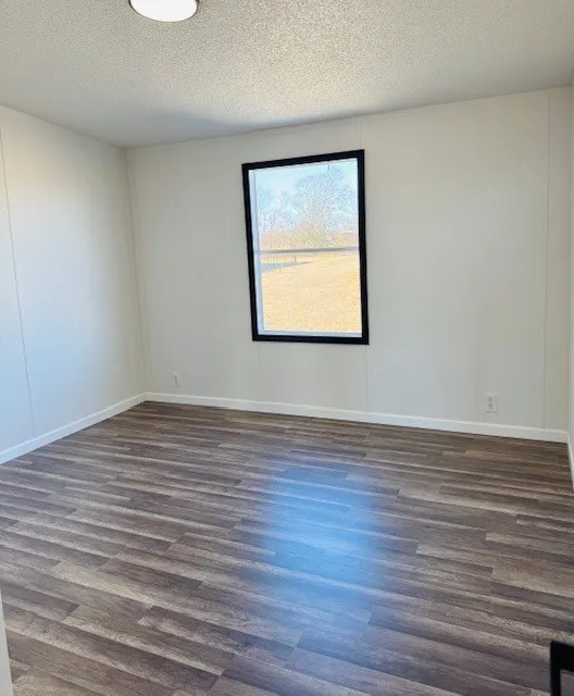 Mobile Home For Sale in Hunt County , 8391 Alice Circle, Quinlan, Texas 75474, 3 Bedroom, 2 Bathroom, Garage spaces, 1,608 Sqft, built in 1999, Unknown, mls#21158158, Real Estate Agent in Quinlan, Homes For Sale in Hunt county, Homes For Sale in Quinlan, Realtor in Quinlan Texas, Real Estate Brokerage Independent Realty Texas, Luminita Cordes Realtor