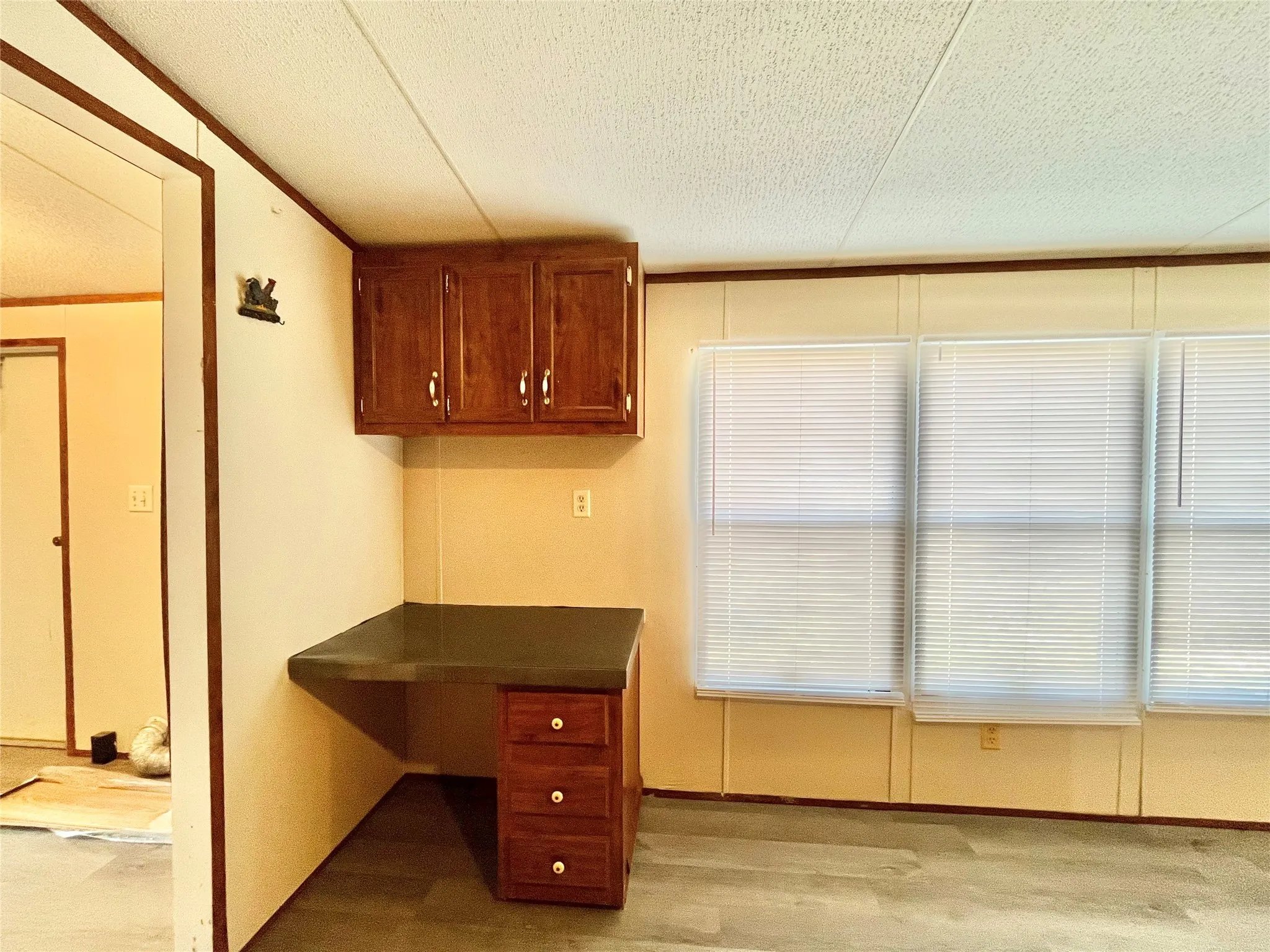 Mobile Home For Sale in Wise County , 258 PR 2698, Alvord, Texas 76225, 3 Bedroom, 2 Bathroom, Garage spaces, 1,536 Sqft, built in 1999, Preowned, Price $274,000, mls#21162823, Real Estate Agent in Alvord, Homes For Sale in Wise county, Homes For Sale in Alvord, Realtor in Alvord Texas, Real Estate Brokerage Independent Realty Texas, Luminita Cordes Realtor