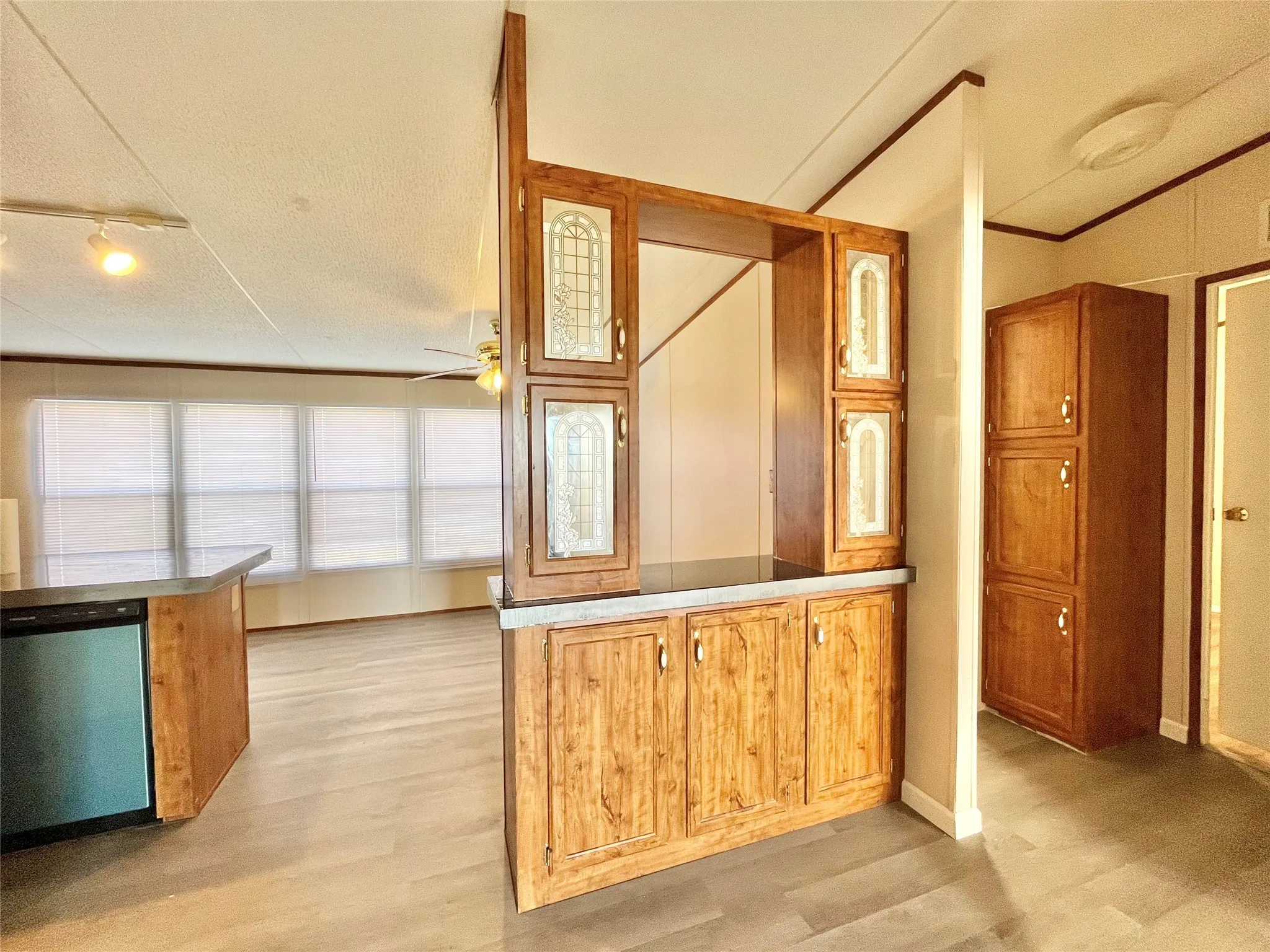 Mobile Home For Sale in Wise County , 258 PR 2698, Alvord, Texas 76225, 3 Bedroom, 2 Bathroom, Garage spaces, 1,536 Sqft, built in 1999, Preowned, Price $274,000, mls#21162823, Real Estate Agent in Alvord, Homes For Sale in Wise county, Homes For Sale in Alvord, Realtor in Alvord Texas, Real Estate Brokerage Independent Realty Texas, Luminita Cordes Realtor