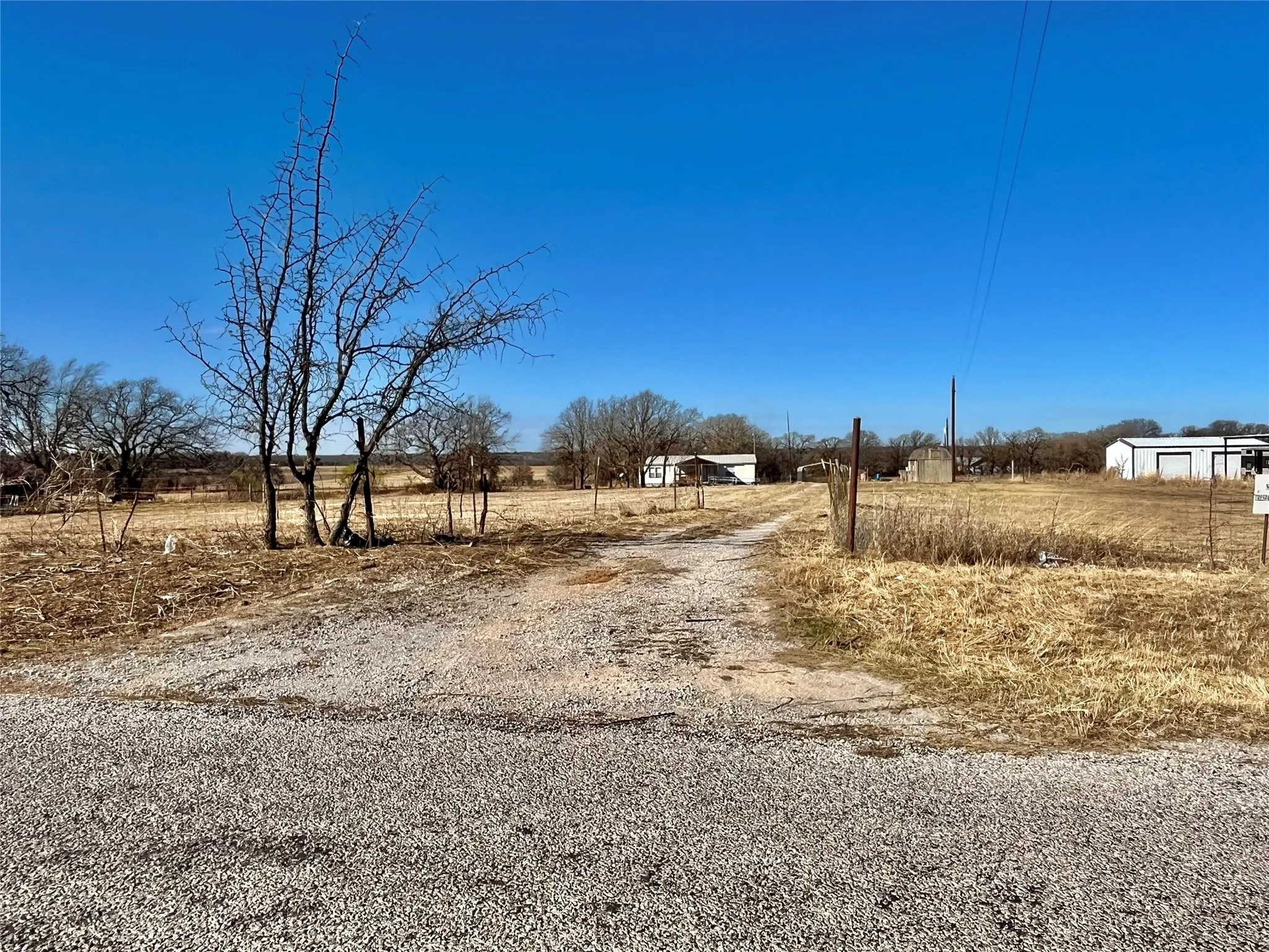 Mobile Home For Sale in Wise County , 258 PR 2698, Alvord, Texas 76225, 3 Bedroom, 2 Bathroom, Garage spaces, 1,536 Sqft, built in 1999, Preowned, Price $274,000, mls#21162823, Real Estate Agent in Alvord, Homes For Sale in Wise county, Homes For Sale in Alvord, Realtor in Alvord Texas, Real Estate Brokerage Independent Realty Texas, Luminita Cordes Realtor