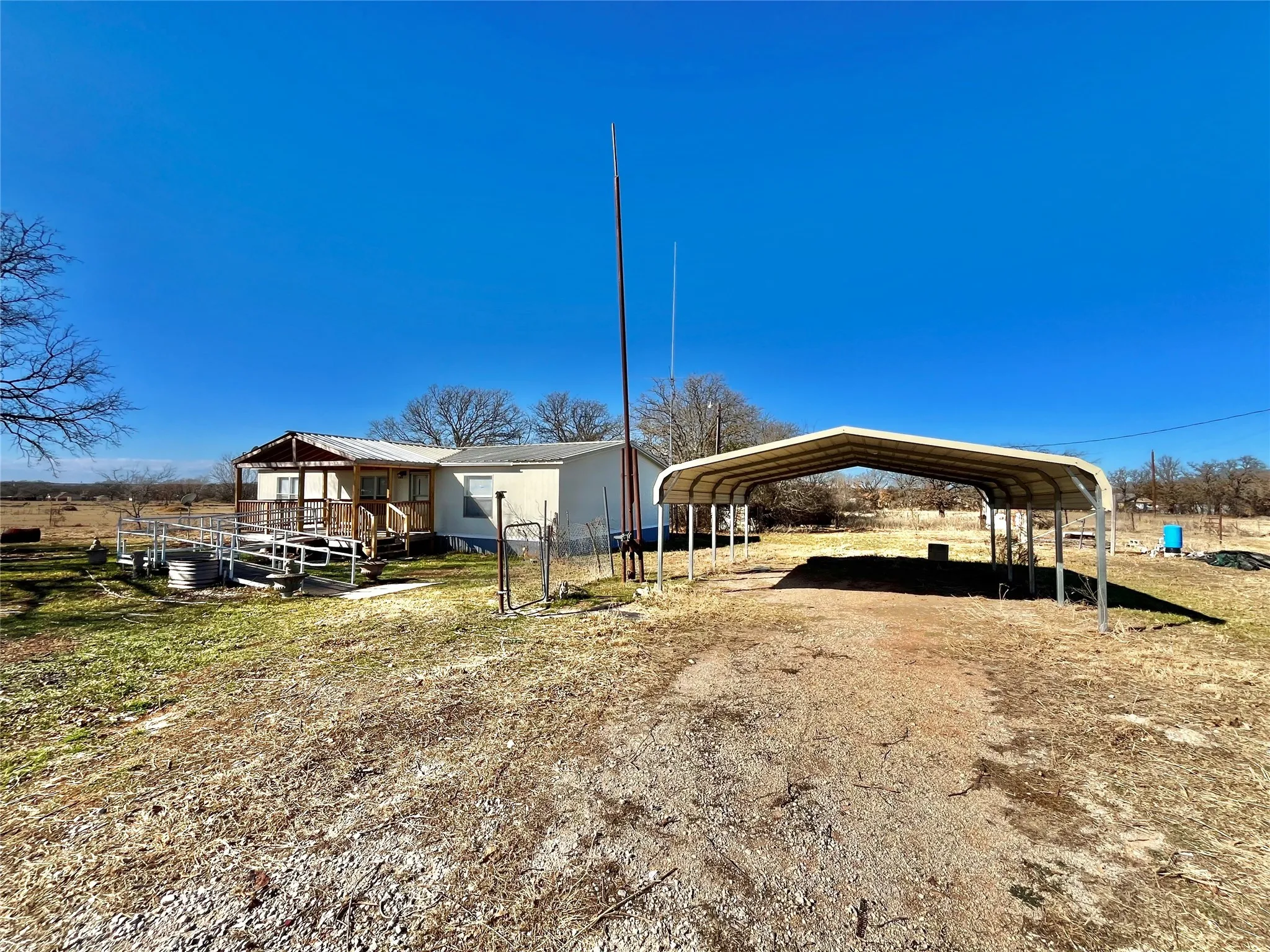 Mobile Home For Sale in Wise County , 258 PR 2698, Alvord, Texas 76225, 3 Bedroom, 2 Bathroom, Garage spaces, 1,536 Sqft, built in 1999, Preowned, Price $274,000, mls#21162823, Real Estate Agent in Alvord, Homes For Sale in Wise county, Homes For Sale in Alvord, Realtor in Alvord Texas, Real Estate Brokerage Independent Realty Texas, Luminita Cordes Realtor