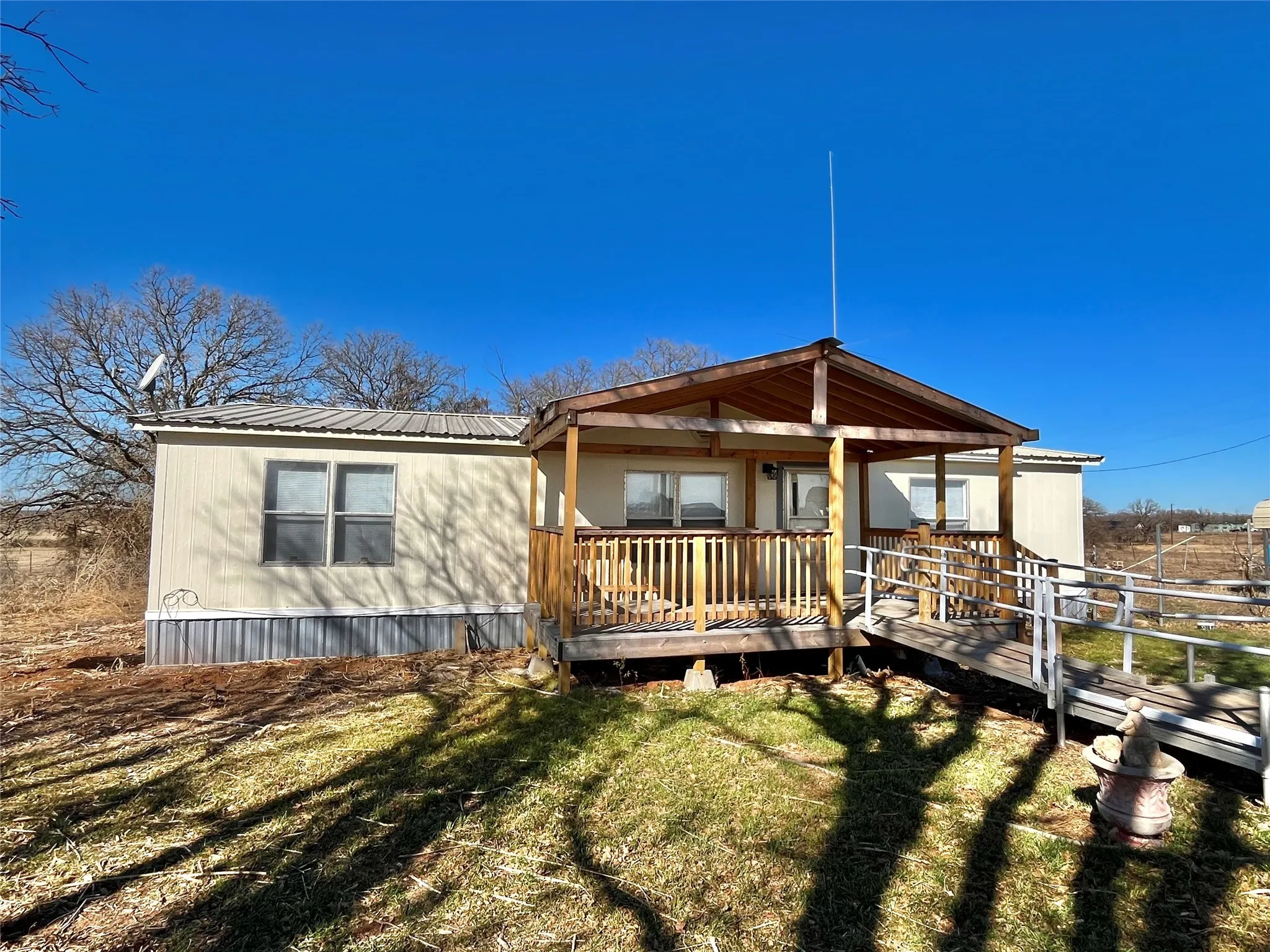 Mobile Home For Sale in Wise County , 258 PR 2698, Alvord, Texas 76225, 3 Bedroom, 2 Bathroom, Garage spaces, 1,536 Sqft, built in 1999, Preowned, Price $274,000, mls#21162823, Real Estate Agent in Alvord, Homes For Sale in Wise county, Homes For Sale in Alvord, Realtor in Alvord Texas, Real Estate Brokerage Independent Realty Texas, Luminita Cordes Realtor