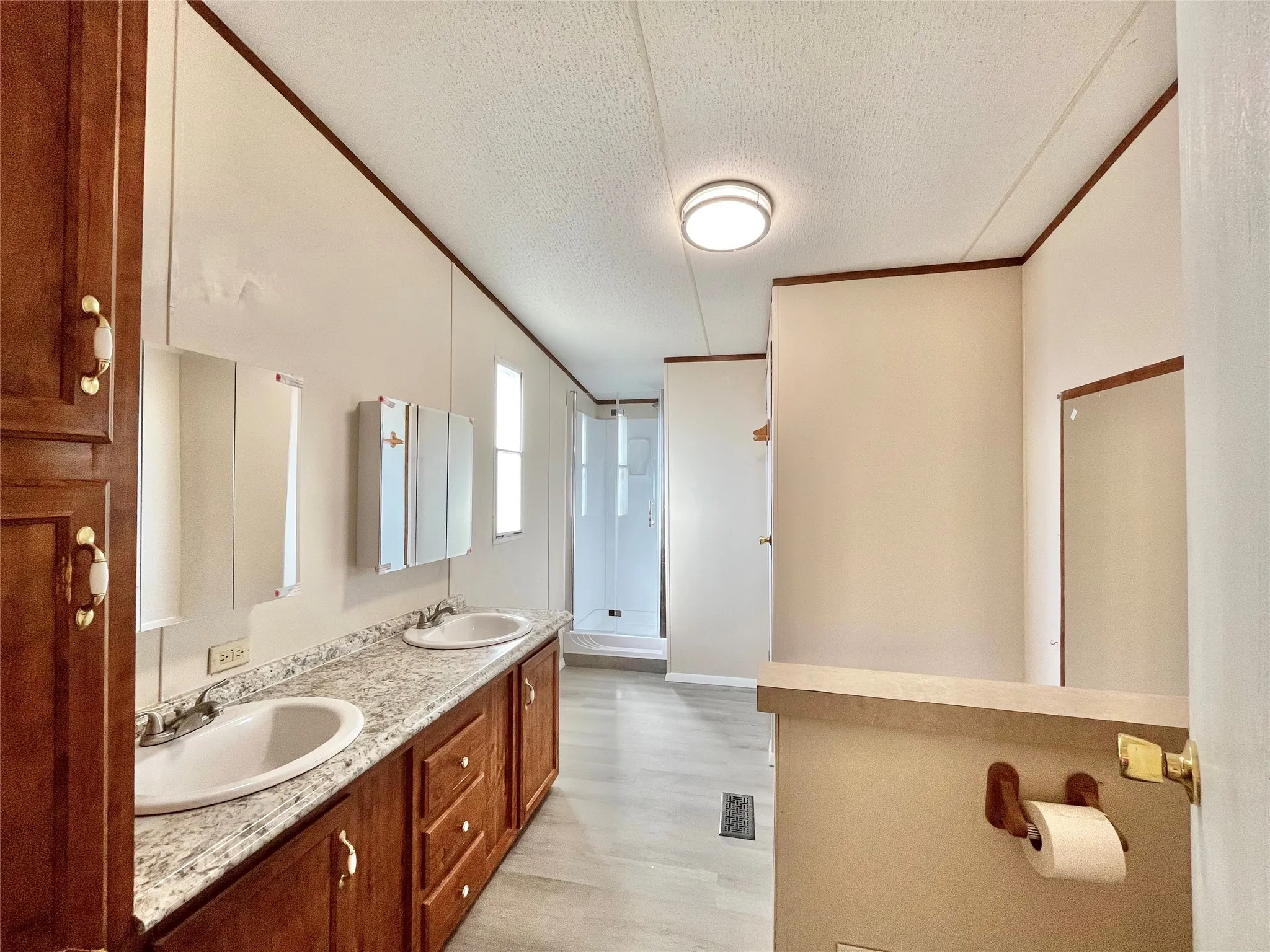 Mobile Home For Sale in Wise County , 258 PR 2698, Alvord, Texas 76225, 3 Bedroom, 2 Bathroom, Garage spaces, 1,536 Sqft, built in 1999, Preowned, Price $274,000, mls#21162823, Real Estate Agent in Alvord, Homes For Sale in Wise county, Homes For Sale in Alvord, Realtor in Alvord Texas, Real Estate Brokerage Independent Realty Texas, Luminita Cordes Realtor