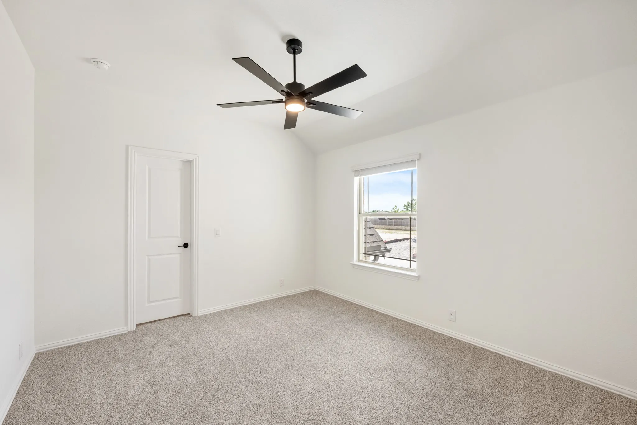 Single Family Residence For Sale in Ellis County , 3433 Nightingale Lane, Midlothian, Texas 76065, 4 Bedroom, 4 Bathroom, 2 Garage spaces, 3,485 Sqft, built in 2026, New Construction - Complete, mls#21164783, Real Estate Agent in Midlothian, Homes For Sale in Ellis county, Homes For Sale in Midlothian, Realtor in Midlothian Texas, Real Estate Brokerage Independent Realty Texas, Luminita Cordes Realtor