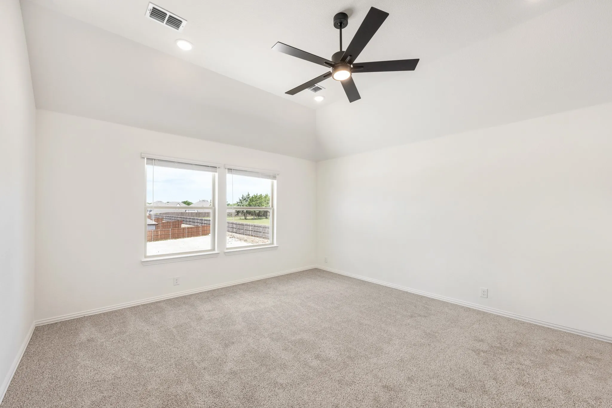 Single Family Residence For Sale in Ellis County , 3433 Nightingale Lane, Midlothian, Texas 76065, 4 Bedroom, 4 Bathroom, 2 Garage spaces, 3,485 Sqft, built in 2026, New Construction - Complete, mls#21164783, Real Estate Agent in Midlothian, Homes For Sale in Ellis county, Homes For Sale in Midlothian, Realtor in Midlothian Texas, Real Estate Brokerage Independent Realty Texas, Luminita Cordes Realtor