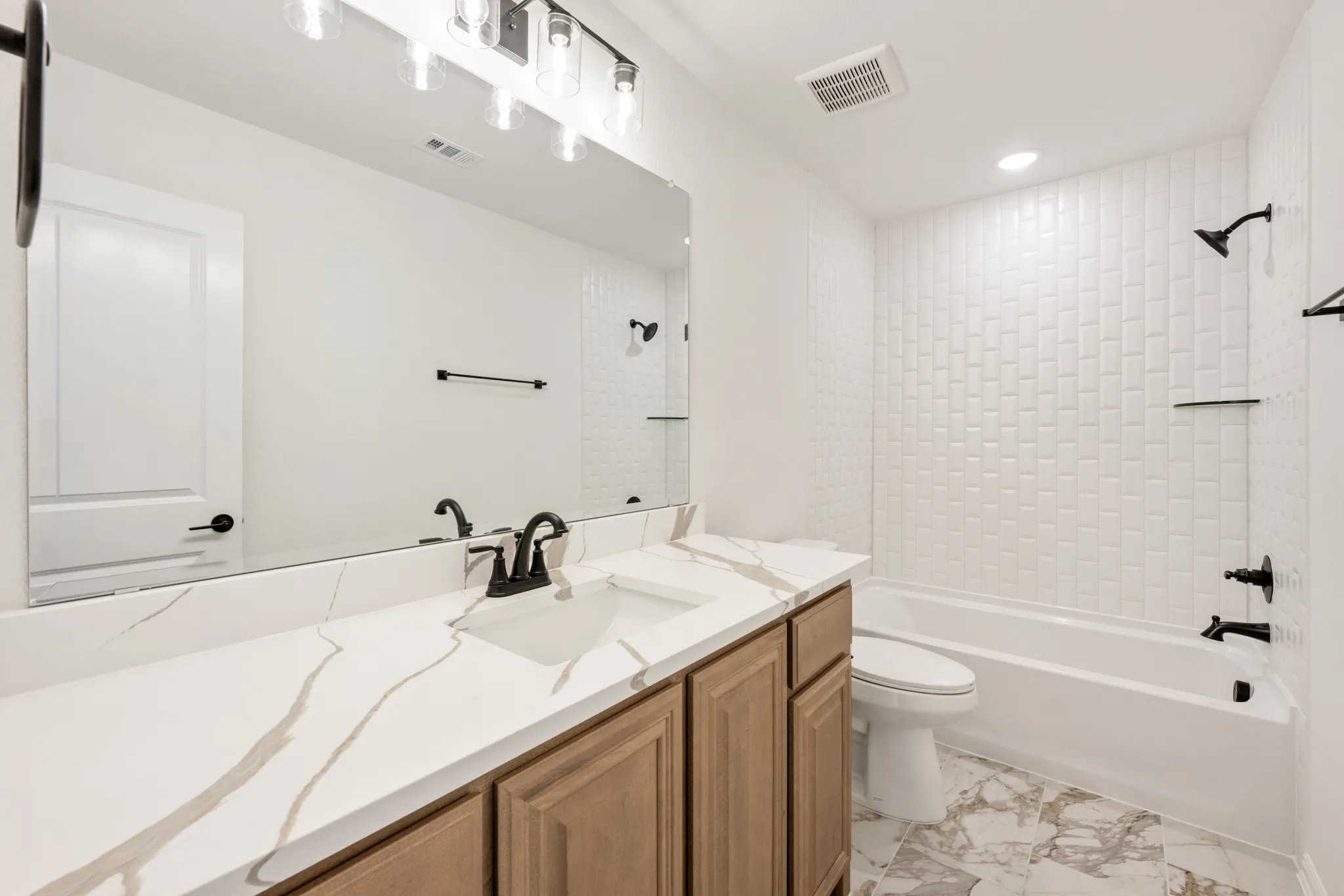 Single Family Residence For Sale in Ellis County , 3433 Nightingale Lane, Midlothian, Texas 76065, 4 Bedroom, 4 Bathroom, 2 Garage spaces, 3,485 Sqft, built in 2026, New Construction - Complete, mls#21164783, Real Estate Agent in Midlothian, Homes For Sale in Ellis county, Homes For Sale in Midlothian, Realtor in Midlothian Texas, Real Estate Brokerage Independent Realty Texas, Luminita Cordes Realtor