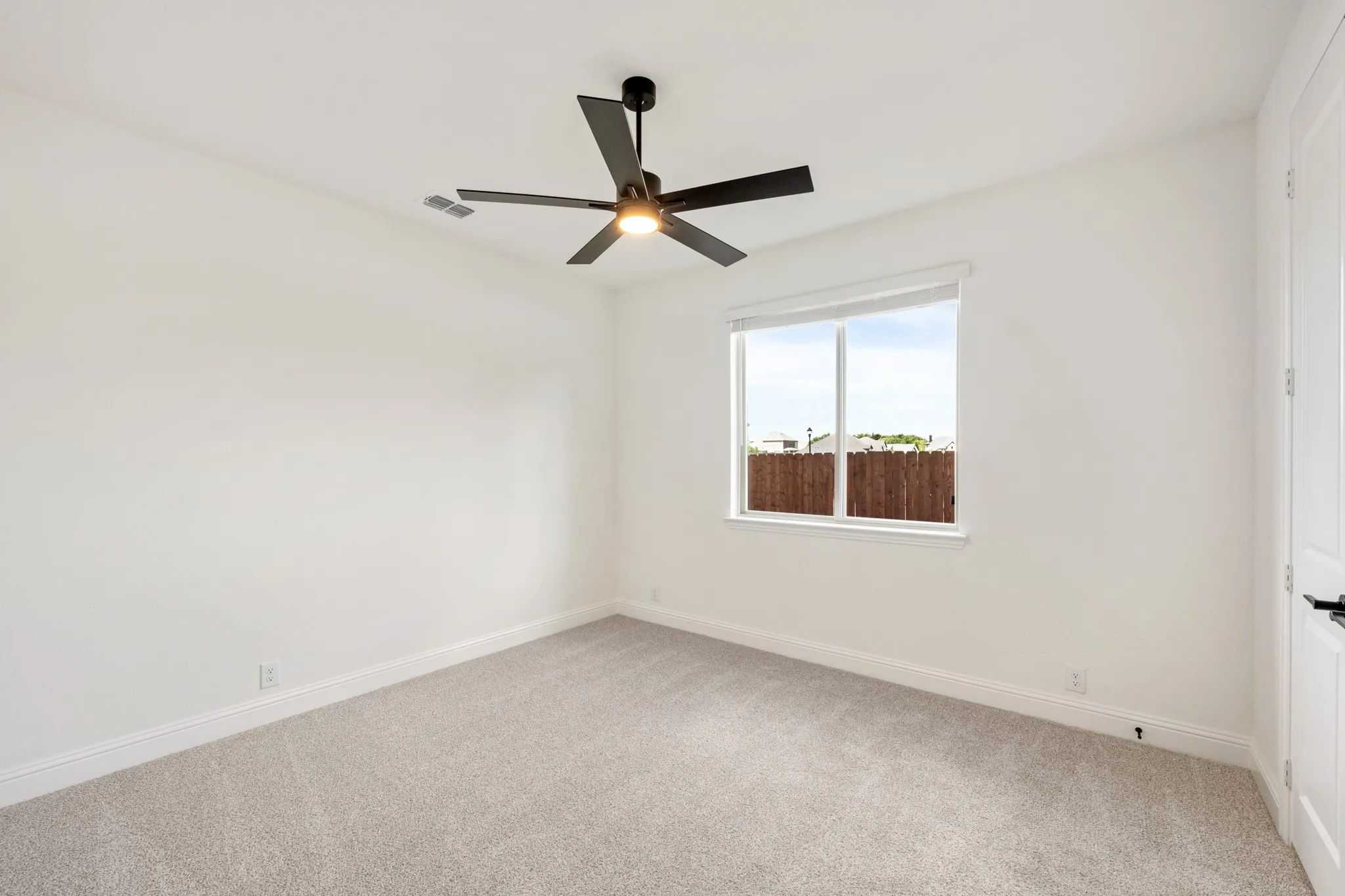 Single Family Residence For Sale in Ellis County , 3433 Nightingale Lane, Midlothian, Texas 76065, 4 Bedroom, 4 Bathroom, 2 Garage spaces, 3,485 Sqft, built in 2026, New Construction - Complete, mls#21164783, Real Estate Agent in Midlothian, Homes For Sale in Ellis county, Homes For Sale in Midlothian, Realtor in Midlothian Texas, Real Estate Brokerage Independent Realty Texas, Luminita Cordes Realtor