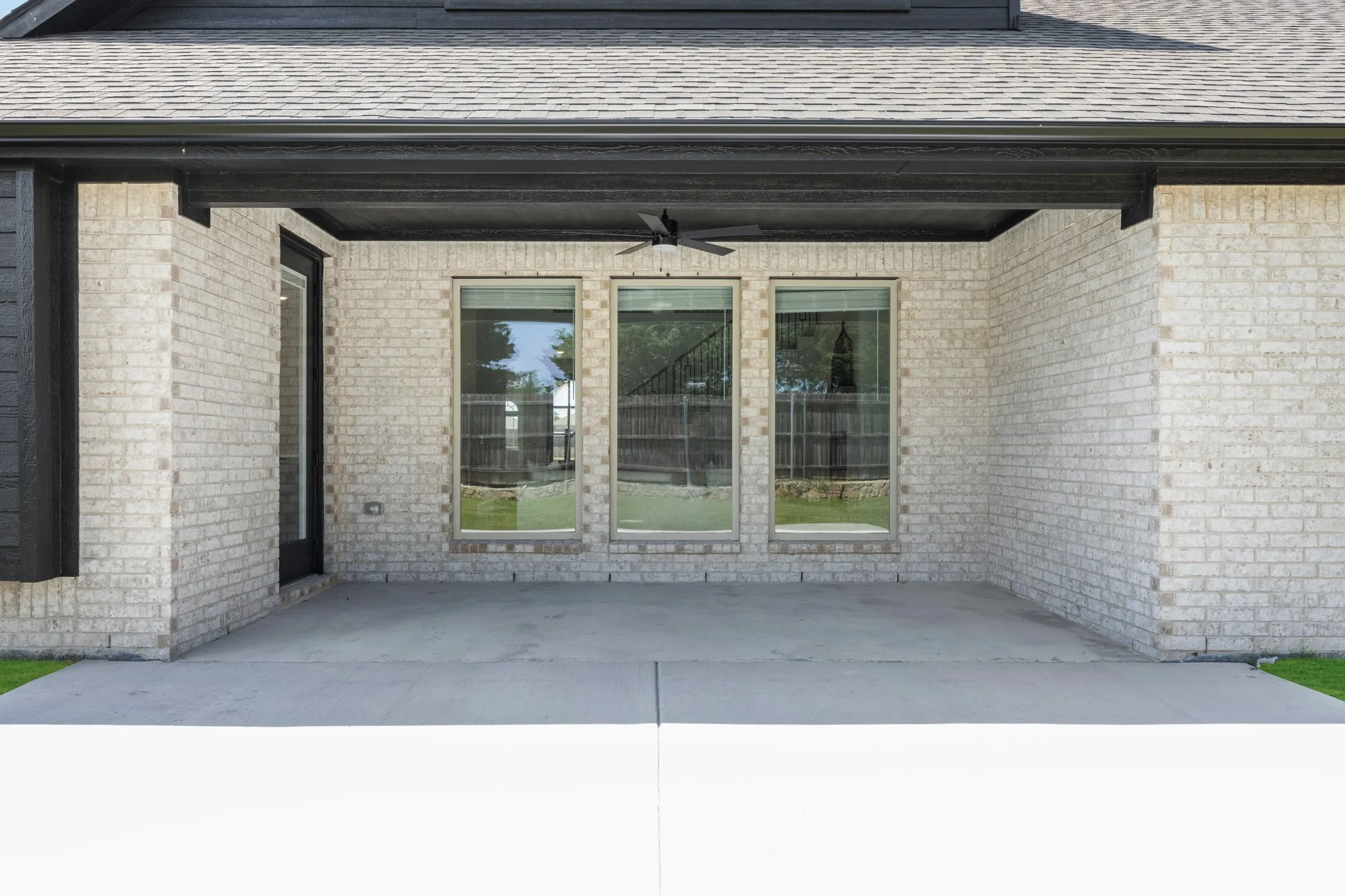 Single Family Residence For Sale in Ellis County , 3433 Nightingale Lane, Midlothian, Texas 76065, 4 Bedroom, 4 Bathroom, 2 Garage spaces, 3,485 Sqft, built in 2026, New Construction - Complete, mls#21164783, Real Estate Agent in Midlothian, Homes For Sale in Ellis county, Homes For Sale in Midlothian, Realtor in Midlothian Texas, Real Estate Brokerage Independent Realty Texas, Luminita Cordes Realtor
