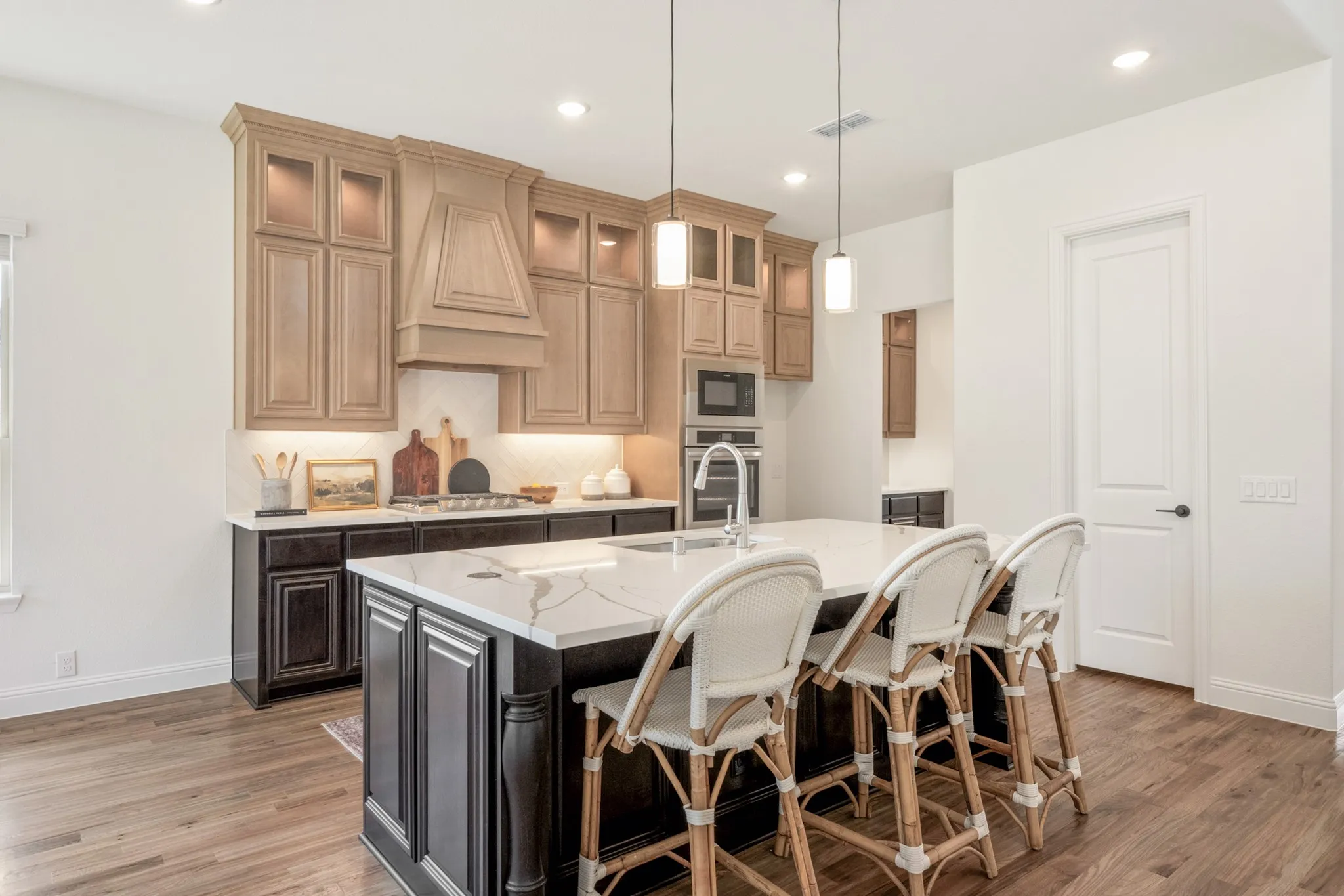Single Family Residence For Sale in Ellis County , 3433 Nightingale Lane, Midlothian, Texas 76065, 4 Bedroom, 4 Bathroom, 2 Garage spaces, 3,485 Sqft, built in 2026, New Construction - Complete, mls#21164783, Real Estate Agent in Midlothian, Homes For Sale in Ellis county, Homes For Sale in Midlothian, Realtor in Midlothian Texas, Real Estate Brokerage Independent Realty Texas, Luminita Cordes Realtor