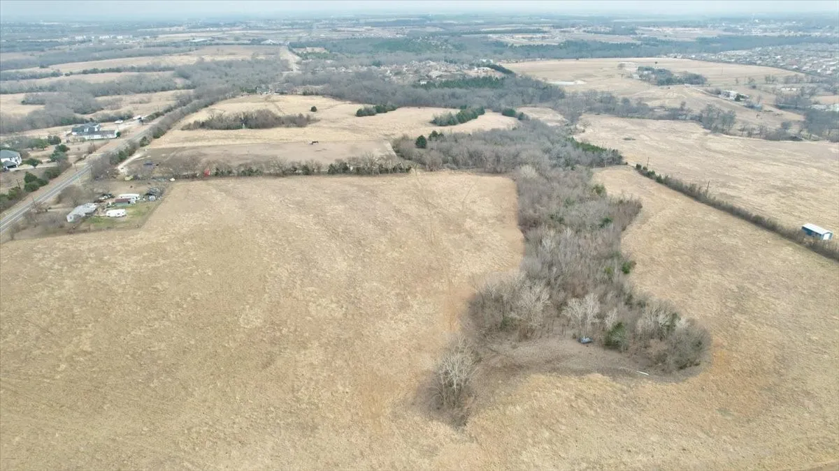 Unimproved Land For Sale in Grayson County , tbd Fm-902, Howe, Texas 75092, 0, 0, Garage spaces, 0 Sqft, built in 0, mls#21164951, Real Estate Agent in Howe, Homes For Sale in Grayson county, Homes For Sale in Howe, Realtor in Howe Texas, Real Estate Brokerage Independent Realty Texas, Luminita Cordes Realtor