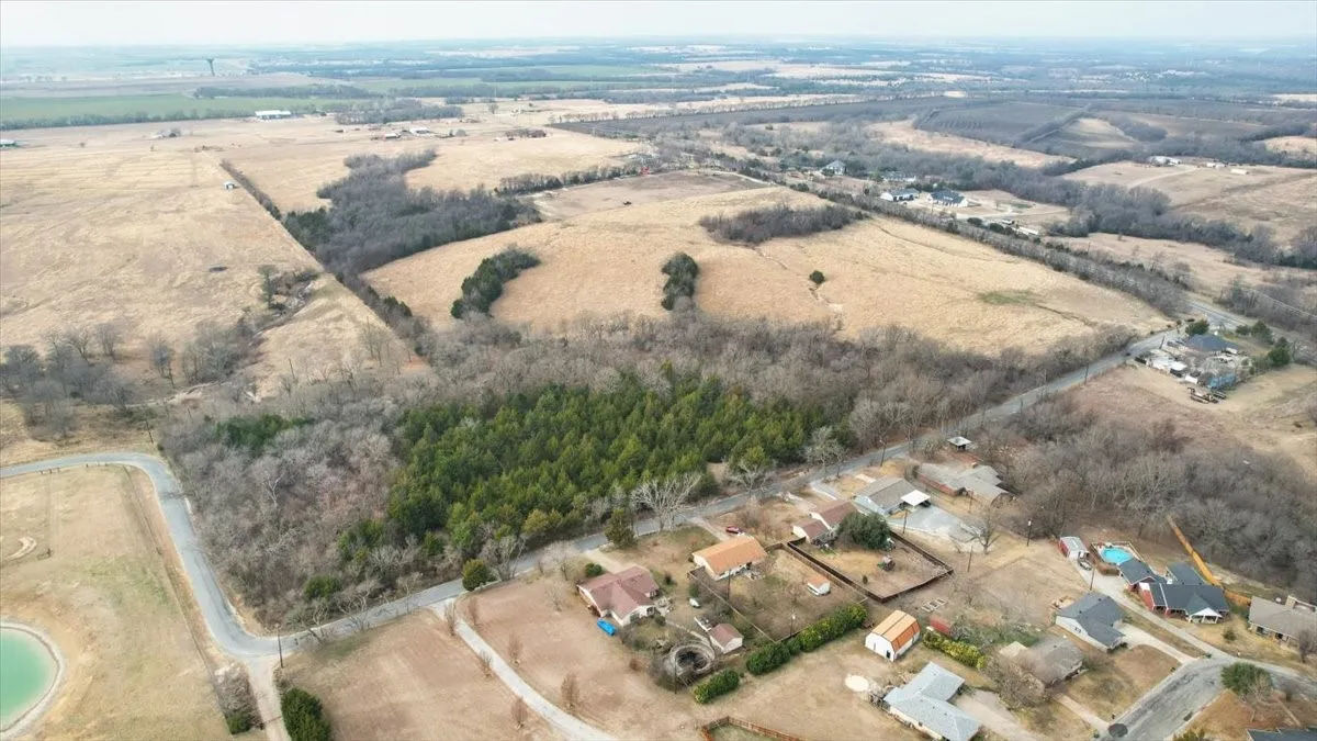 Unimproved Land For Sale in Grayson County , tbd Fm-902, Howe, Texas 75092, 0, 0, Garage spaces, 0 Sqft, built in 0, mls#21164951, Real Estate Agent in Howe, Homes For Sale in Grayson county, Homes For Sale in Howe, Realtor in Howe Texas, Real Estate Brokerage Independent Realty Texas, Luminita Cordes Realtor