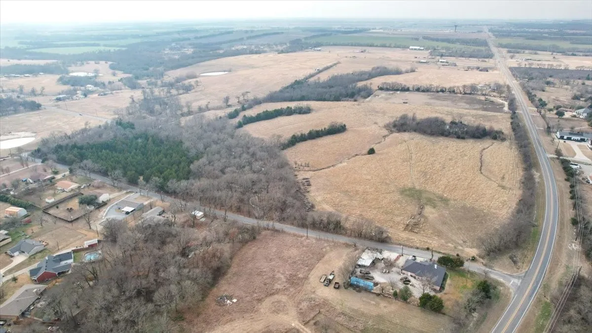 Unimproved Land For Sale in Grayson County , tbd Fm-902, Howe, Texas 75092, 0, 0, Garage spaces, 0 Sqft, built in 0, mls#21164951, Real Estate Agent in Howe, Homes For Sale in Grayson county, Homes For Sale in Howe, Realtor in Howe Texas, Real Estate Brokerage Independent Realty Texas, Luminita Cordes Realtor