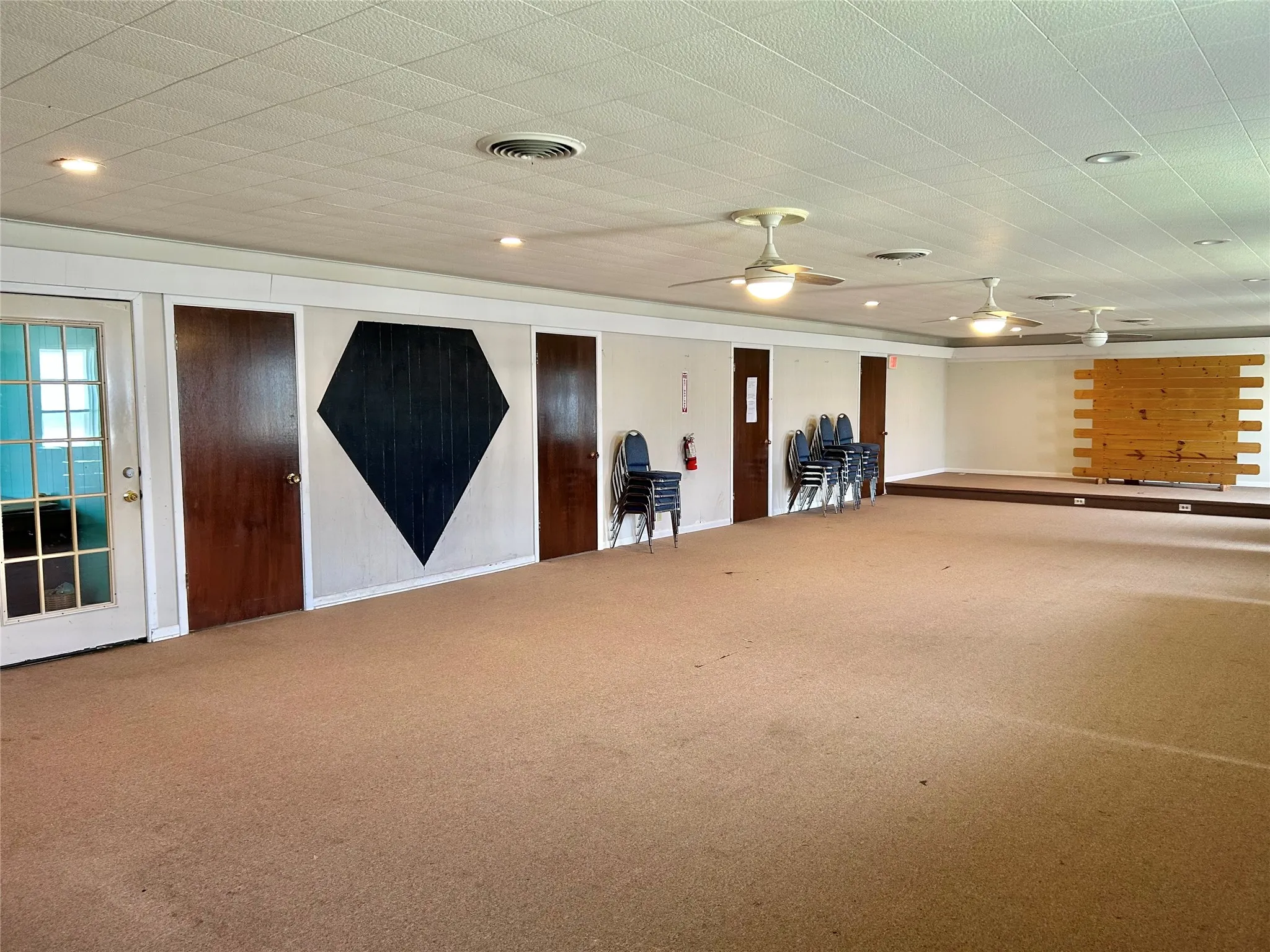 Business For Sale in Cooke County , 3404 N Grand Avenue, Gainesville, Texas 76240, 0, 0, Garage spaces, 11,000 Sqft, built in 1980, Preowned, mls#21164915, Real Estate Agent in Gainesville, Homes For Sale in Cooke county, Homes For Sale in Gainesville, Realtor in Gainesville Texas, Real Estate Brokerage Independent Realty Texas, Luminita Cordes Realtor