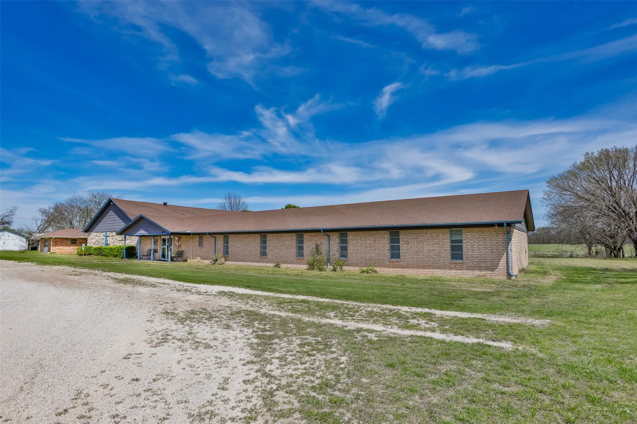 Business For Sale in Cooke County , 3404 N Grand Avenue, Gainesville, Texas 76240, 0, 0, Garage spaces, 11,000 Sqft, built in 1980, Preowned, mls#21164915, Real Estate Agent in Gainesville, Homes For Sale in Cooke county, Homes For Sale in Gainesville, Realtor in Gainesville Texas, Real Estate Brokerage Independent Realty Texas, Luminita Cordes Realtor