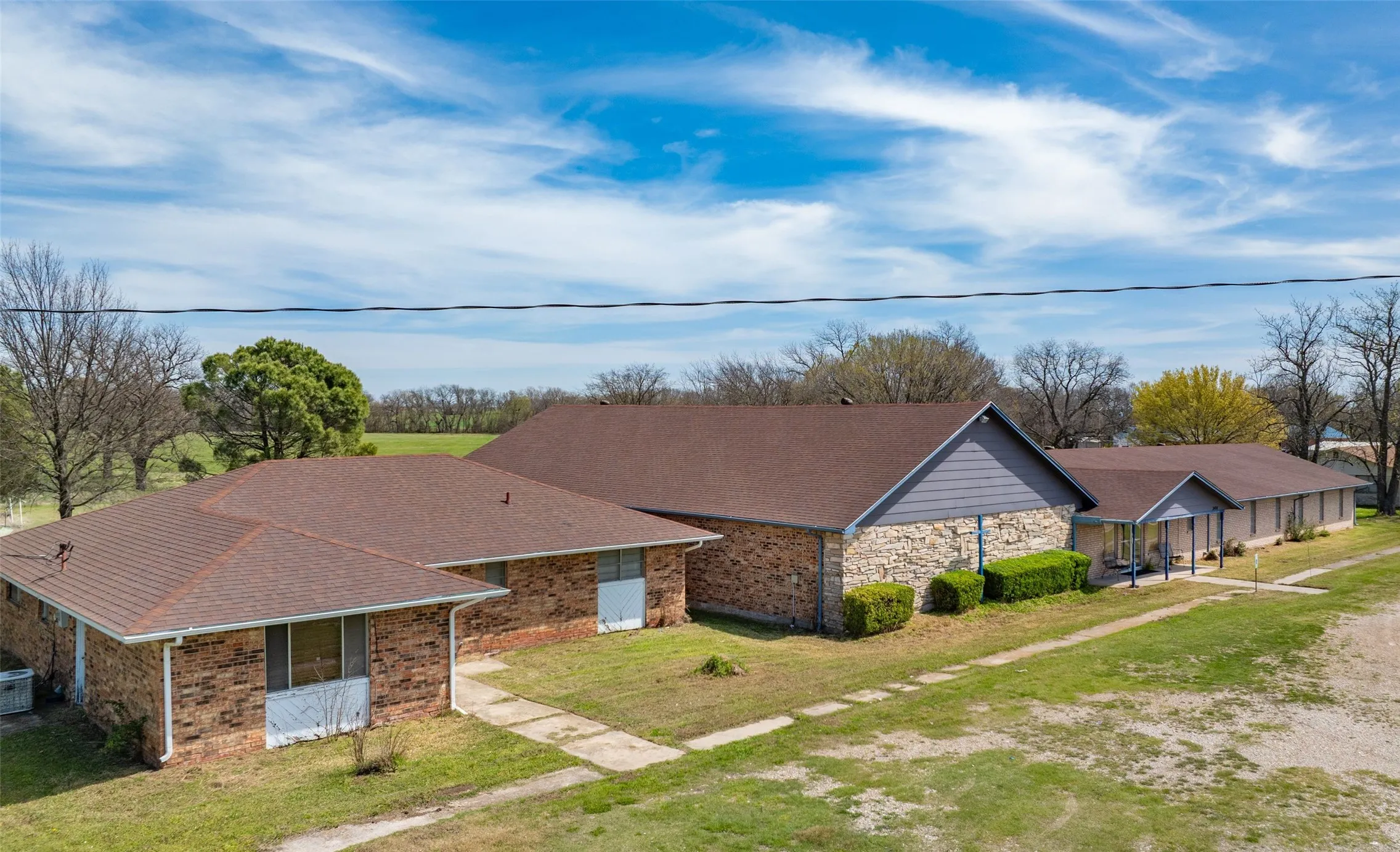 Business For Sale in Cooke County , 3404 N Grand Avenue, Gainesville, Texas 76240, 0, 0, Garage spaces, 11,000 Sqft, built in 1980, Preowned, mls#21164915, Real Estate Agent in Gainesville, Homes For Sale in Cooke county, Homes For Sale in Gainesville, Realtor in Gainesville Texas, Real Estate Brokerage Independent Realty Texas, Luminita Cordes Realtor
