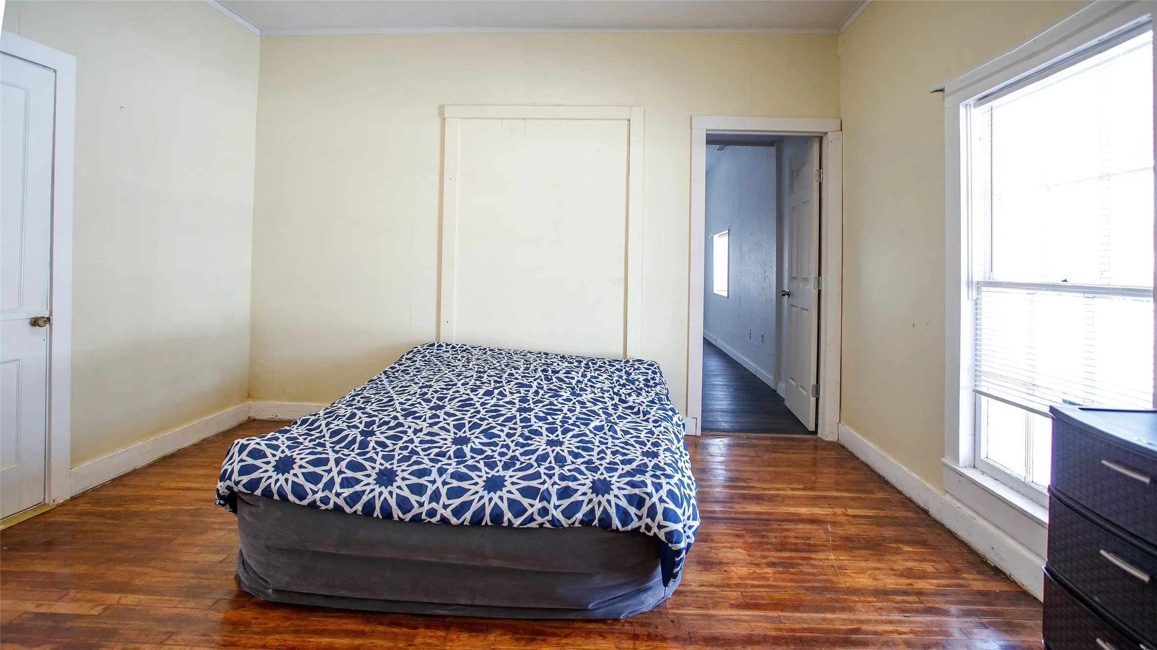 Single Family Residence For Sale in Young County , 603 W Bloodworth, Olney, Texas 76374, 2 Bedrooms, 1 Bathroom, Garage spaces, 1,134 Sqft, built in 1950, Price $79,000, mls#21165110, Real Estate Agent in Olney, Homes For Sale in Young county, Homes For Sale in Olney, Realtor in Olney Texas, Real Estate Brokerage Independent Realty Texas, Luminita Cordes Realtor