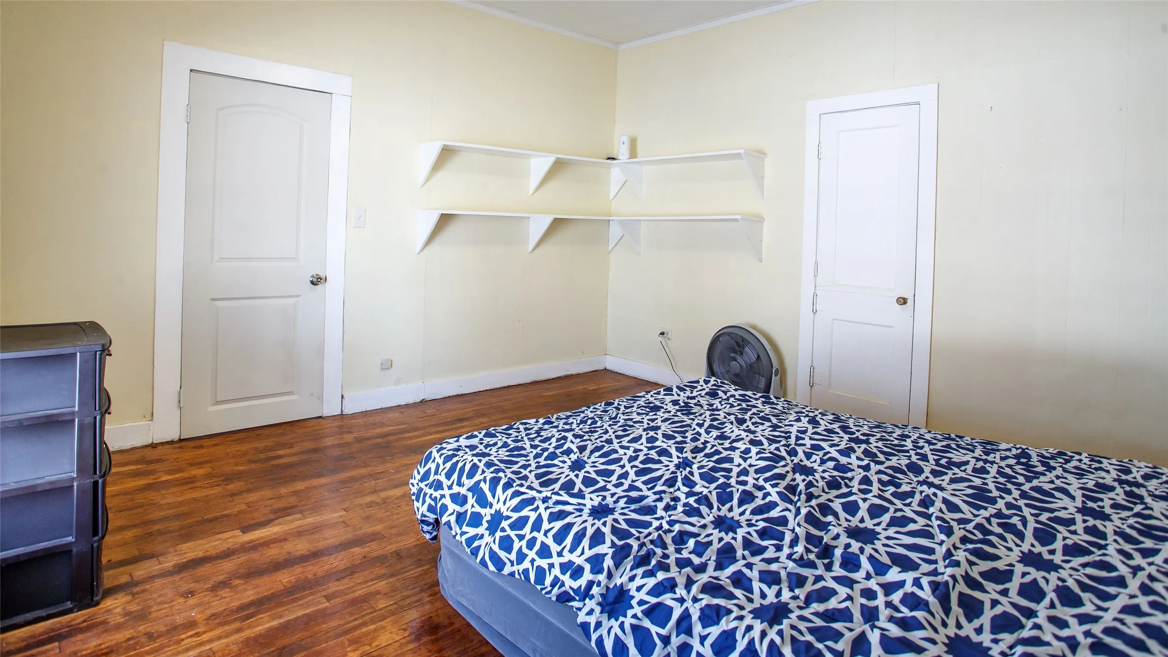 Single Family Residence For Sale in Young County , 603 W Bloodworth, Olney, Texas 76374, 2 Bedrooms, 1 Bathroom, Garage spaces, 1,134 Sqft, built in 1950, Price $79,000, mls#21165110, Real Estate Agent in Olney, Homes For Sale in Young county, Homes For Sale in Olney, Realtor in Olney Texas, Real Estate Brokerage Independent Realty Texas, Luminita Cordes Realtor