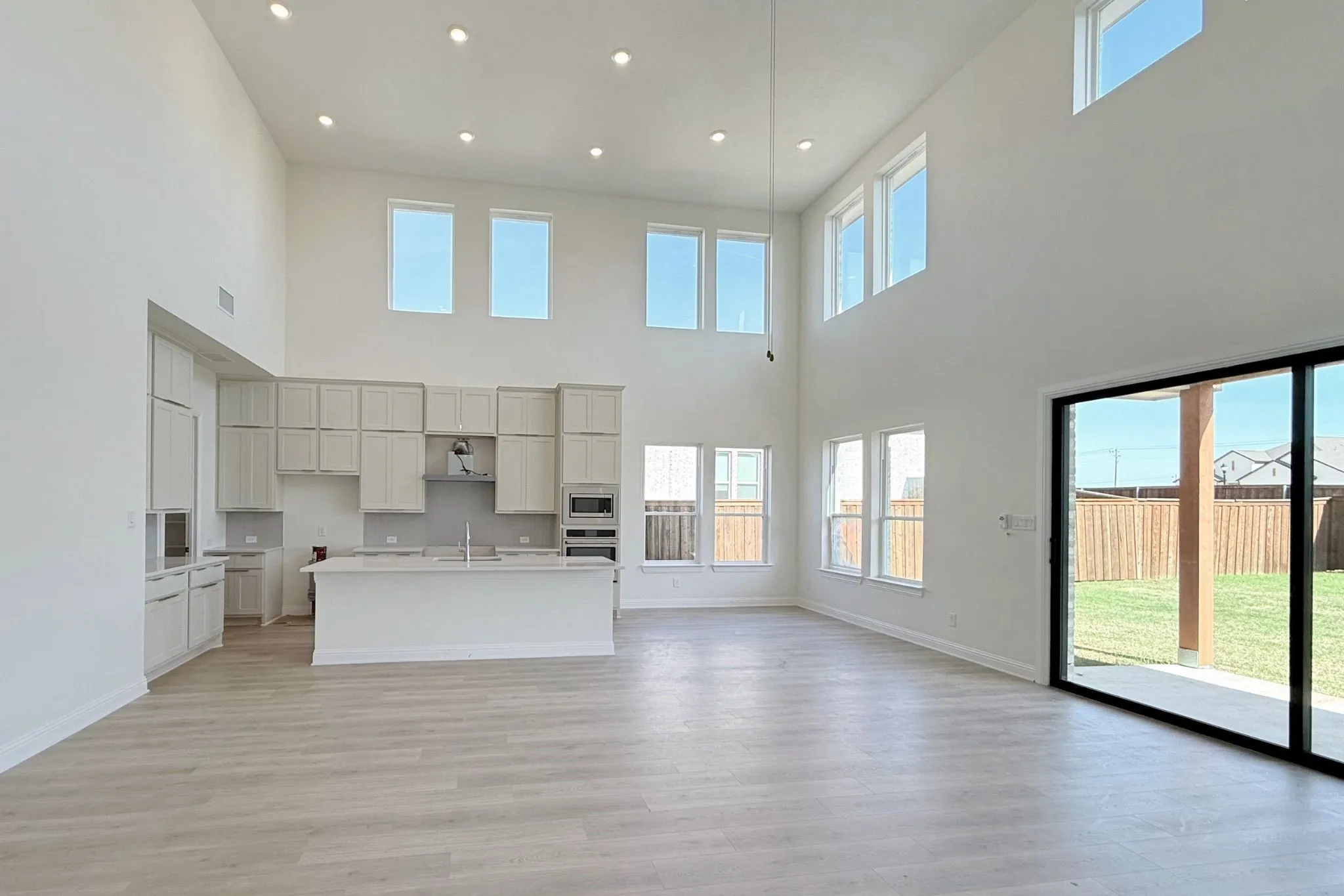 Single Family Residence For Sale in Kaufman County , 9813 Chesney Drive, Mesquite, Texas 75126, 5 Bedroom, 5 Bathroom, 2 Garage spaces, 3,417 Sqft, built in 2026, New Construction - Complete, mls#21165163, Real Estate Agent in Mesquite, Homes For Sale in Kaufman county, Homes For Sale in Mesquite, Realtor in Mesquite Texas, Real Estate Brokerage Independent Realty Texas, Luminita Cordes Realtor