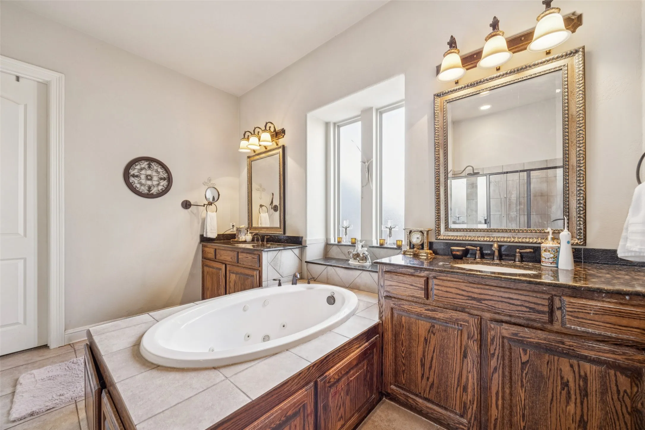 Single Family Residence For Sale in Collin County , 2260 Richmond Lane, Allen, Texas 75013, 5 Bedroom, 4 Bathroom, 3 Garage spaces, 4,025 Sqft, built in 2009, Preowned, mls#21160968, Real Estate Agent in Allen, Homes For Sale in Collin county, Homes For Sale in Allen, Realtor in Allen Texas, Real Estate Brokerage Independent Realty Texas, Luminita Cordes Realtor