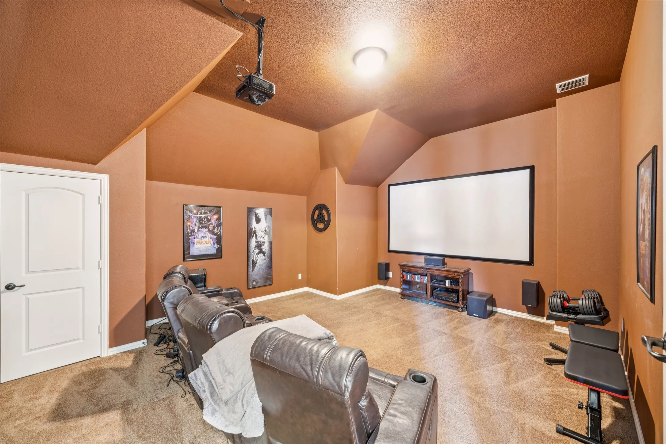 Single Family Residence For Sale in Collin County , 2260 Richmond Lane, Allen, Texas 75013, 5 Bedroom, 4 Bathroom, 3 Garage spaces, 4,025 Sqft, built in 2009, Preowned, mls#21160968, Real Estate Agent in Allen, Homes For Sale in Collin county, Homes For Sale in Allen, Realtor in Allen Texas, Real Estate Brokerage Independent Realty Texas, Luminita Cordes Realtor