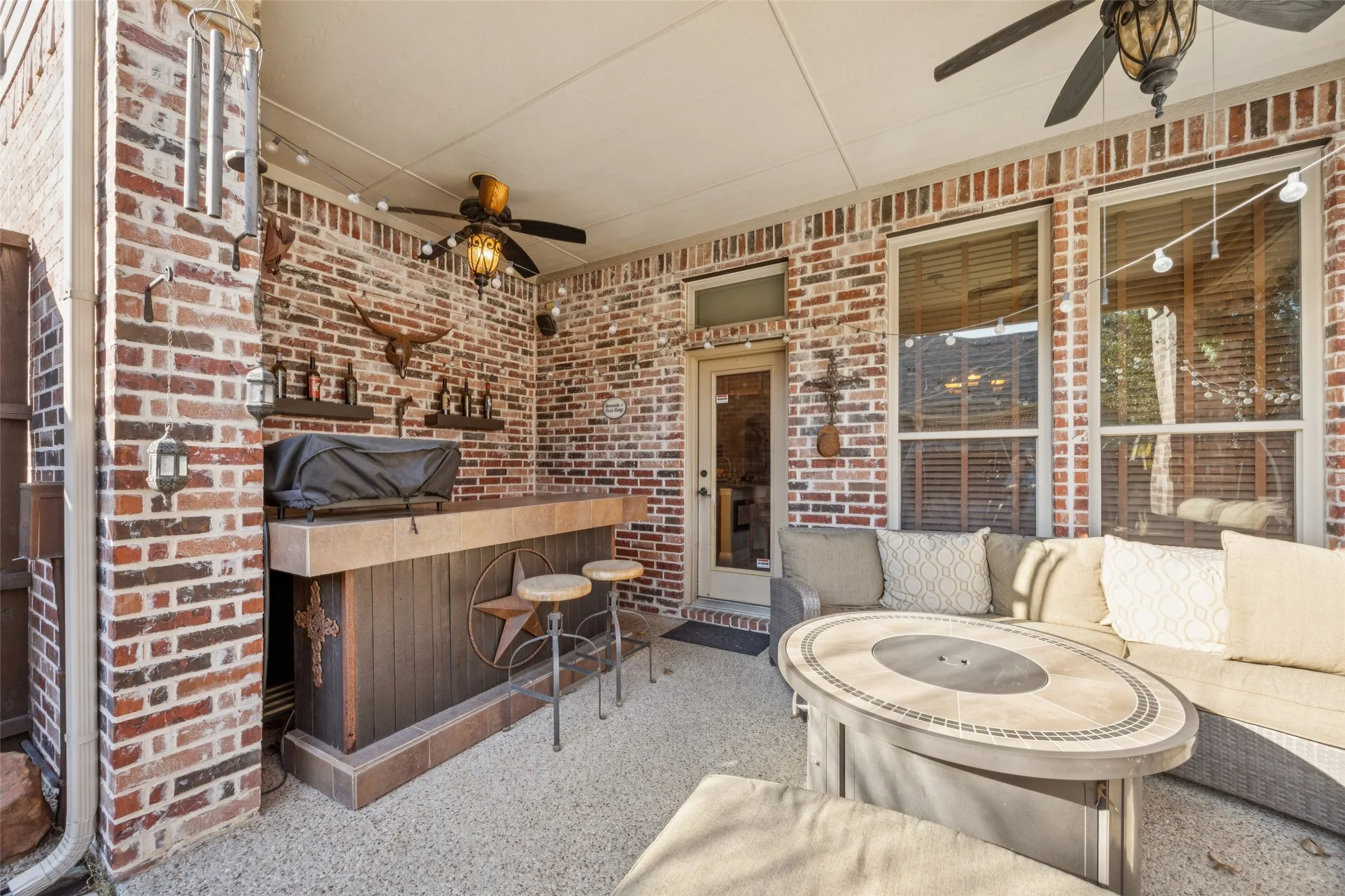 Single Family Residence For Sale in Collin County , 2260 Richmond Lane, Allen, Texas 75013, 5 Bedroom, 4 Bathroom, 3 Garage spaces, 4,025 Sqft, built in 2009, Preowned, mls#21160968, Real Estate Agent in Allen, Homes For Sale in Collin county, Homes For Sale in Allen, Realtor in Allen Texas, Real Estate Brokerage Independent Realty Texas, Luminita Cordes Realtor