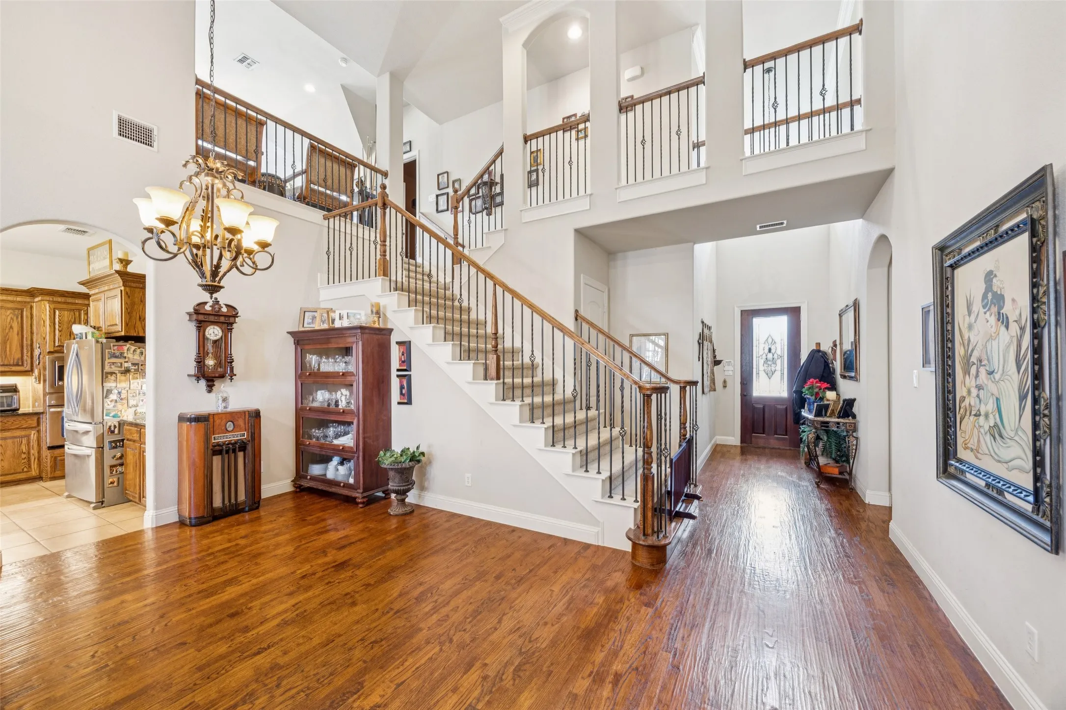 Single Family Residence For Sale in Collin County , 2260 Richmond Lane, Allen, Texas 75013, 5 Bedroom, 4 Bathroom, 3 Garage spaces, 4,025 Sqft, built in 2009, Preowned, mls#21160968, Real Estate Agent in Allen, Homes For Sale in Collin county, Homes For Sale in Allen, Realtor in Allen Texas, Real Estate Brokerage Independent Realty Texas, Luminita Cordes Realtor