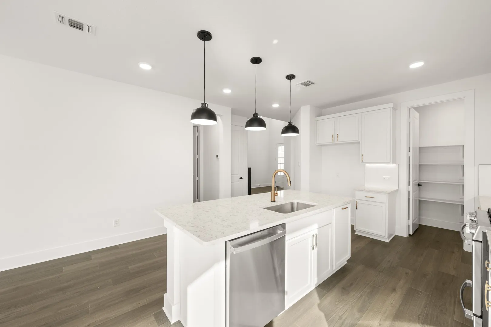 7409 Autumn Hill- Kitchen-3