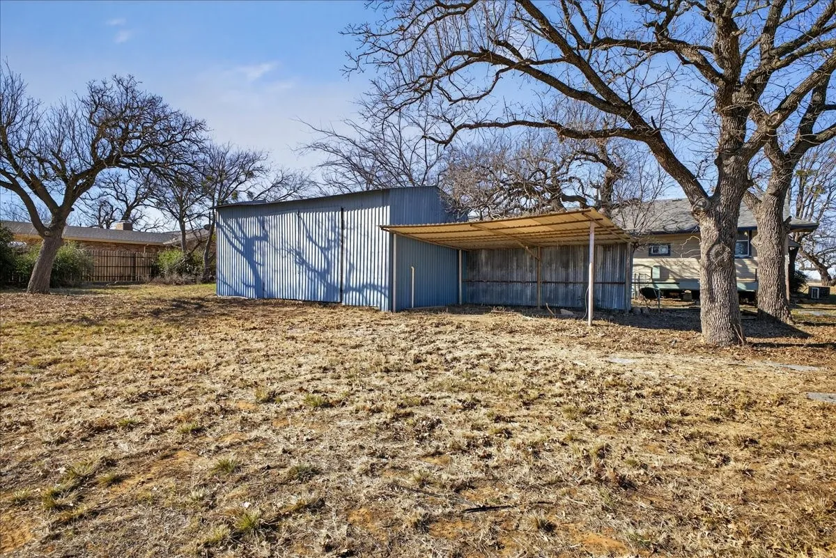 Improved Land For Sale in Jack County , 1117 W Live Oak Street, Jacksboro, Texas 76458, 0, 0, Garage spaces, 0 Sqft, built in 0, Price $33,000, mls#21165223, Real Estate Agent in Jacksboro, Homes For Sale in Jack county, Homes For Sale in Jacksboro, Realtor in Jacksboro Texas, Real Estate Brokerage Independent Realty Texas, Luminita Cordes Realtor