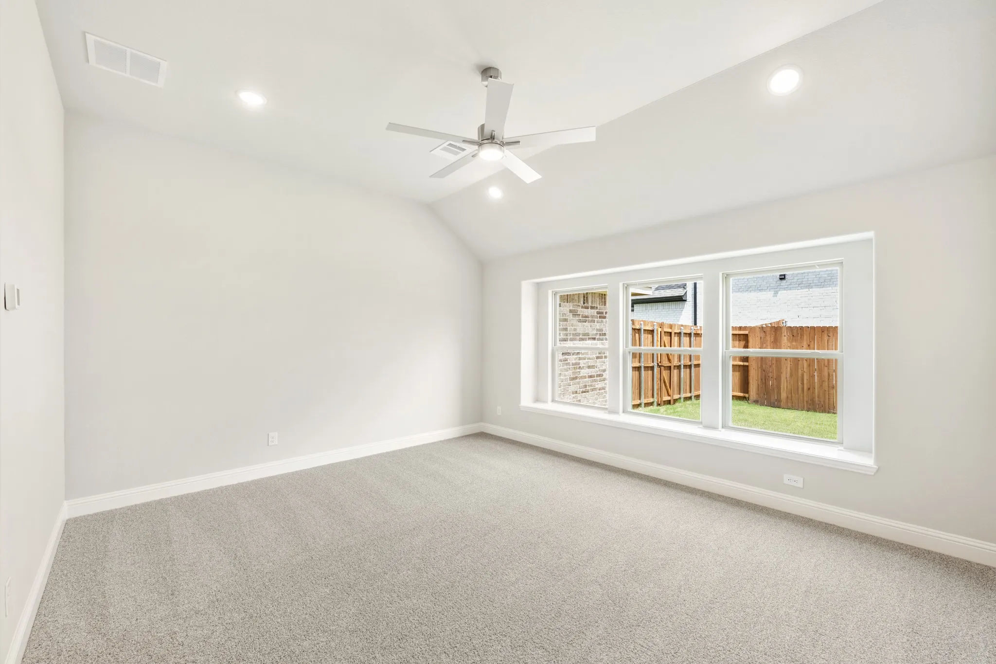Single Family Residence For Sale in Collin County , 905 Willowbanks Drive, Josephine, Texas 75173, 4 Bedroom, 3 Bathroom, 3 Garage spaces, 2,454 Sqft, built in 2026, New Construction - Complete, mls#21165239, Real Estate Agent in Josephine, Homes For Sale in Collin county, Homes For Sale in Josephine, Realtor in Josephine Texas, Real Estate Brokerage Independent Realty Texas, Luminita Cordes Realtor