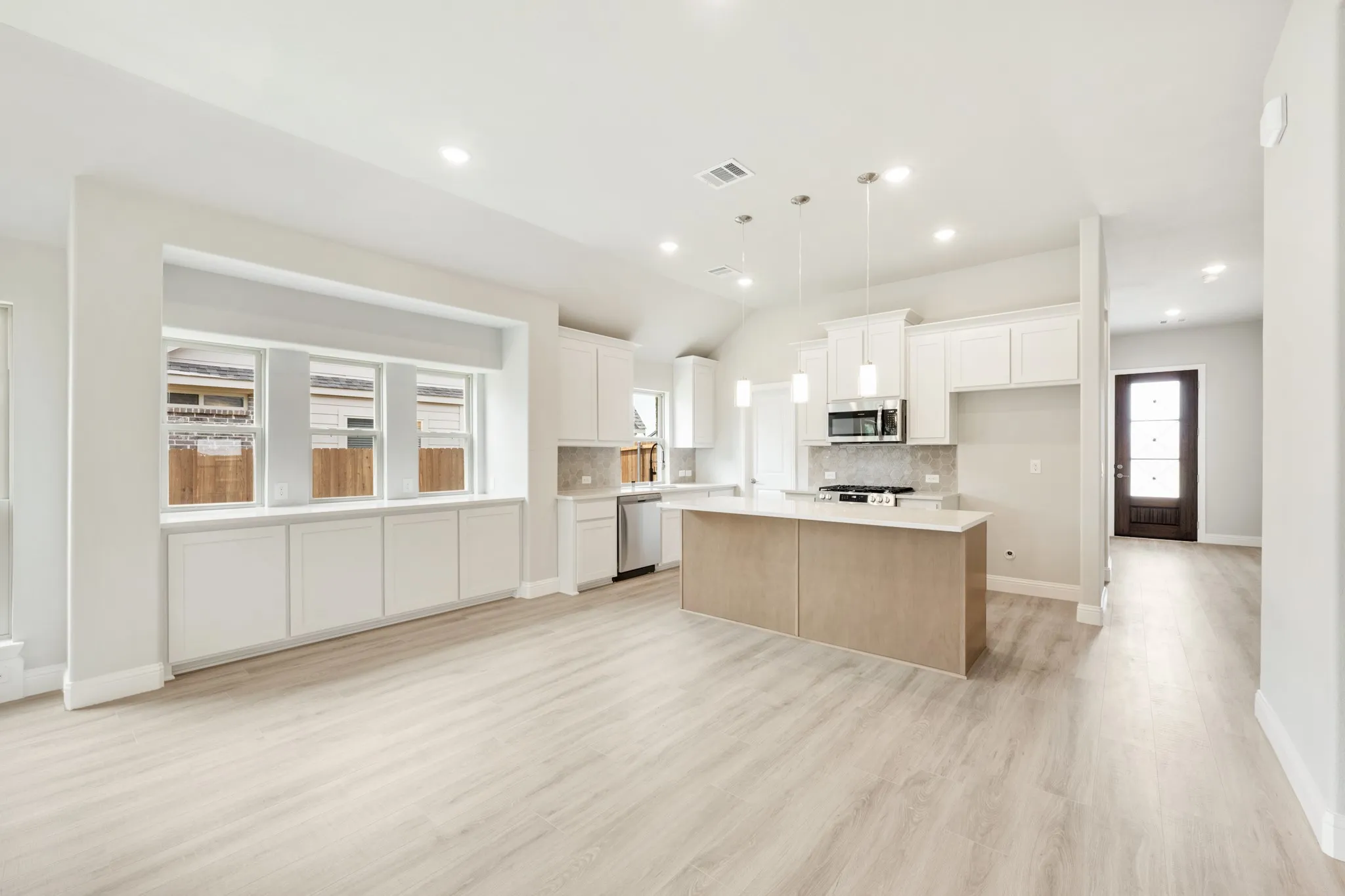 Single Family Residence For Sale in Collin County , 905 Willowbanks Drive, Josephine, Texas 75173, 4 Bedroom, 3 Bathroom, 3 Garage spaces, 2,454 Sqft, built in 2026, New Construction - Complete, mls#21165239, Real Estate Agent in Josephine, Homes For Sale in Collin county, Homes For Sale in Josephine, Realtor in Josephine Texas, Real Estate Brokerage Independent Realty Texas, Luminita Cordes Realtor