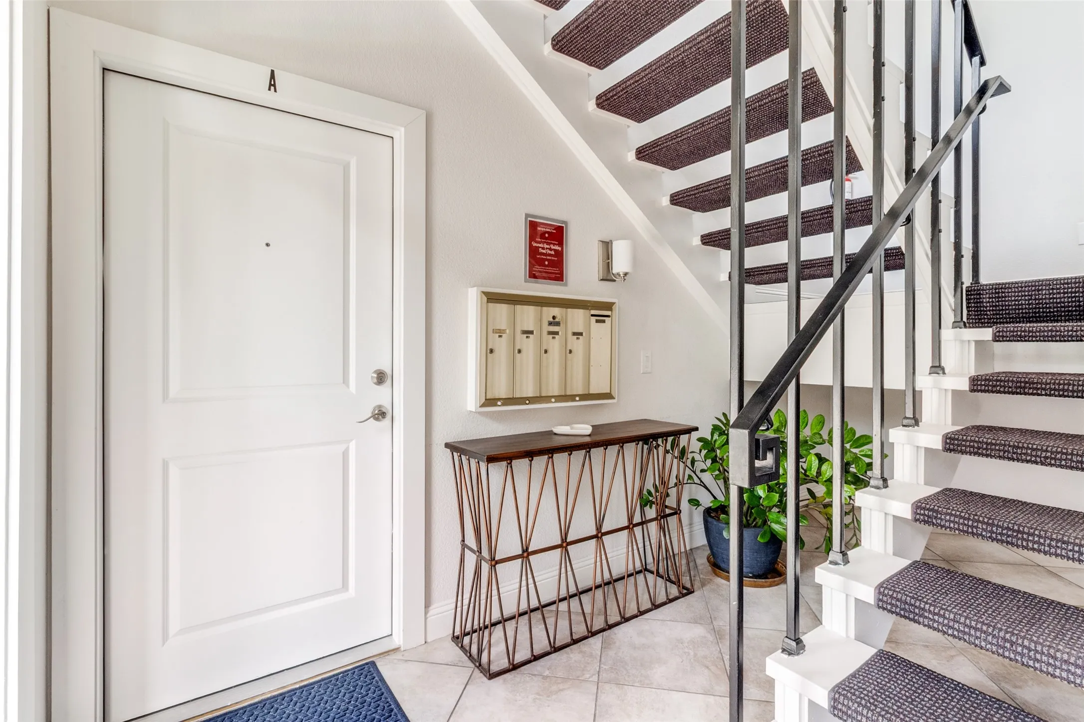 Condominium For Sale in Dallas County , 10750 Park Village Place A, Dallas, Texas 75230, 1 Bedroom, 1 Bathroom, Garage spaces, 846 Sqft, built in 1969, Preowned, mls#21162136, Real Estate Agent in Dallas, Homes For Sale in Dallas county, Homes For Sale in Dallas, Realtor in Dallas Texas, Real Estate Brokerage Independent Realty Texas, Luminita Cordes Realtor