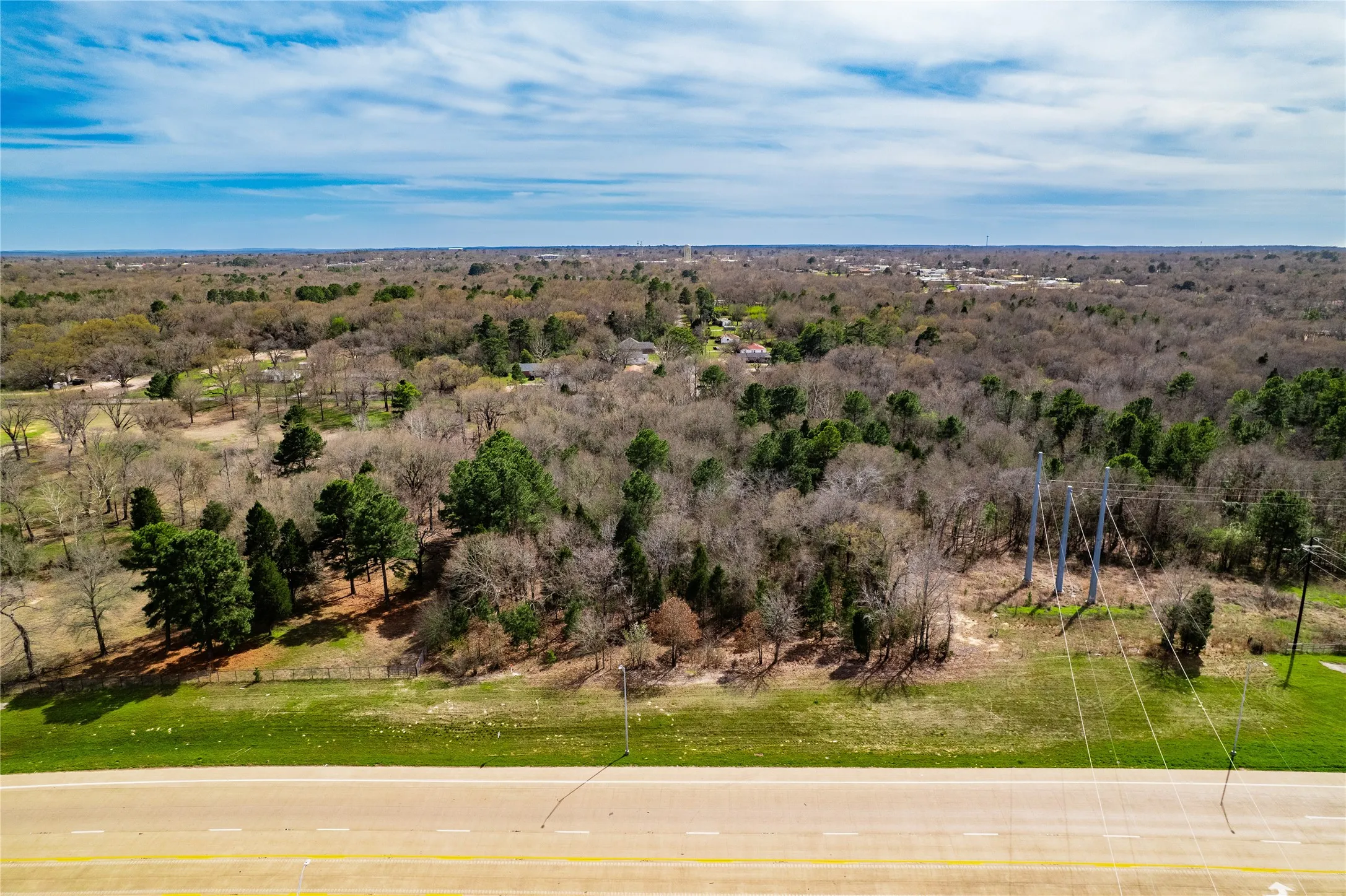 Unimproved Land For Sale in Henderson County , TBD Sandbog, Athens, Texas 75751, 0, 0, Garage spaces, 0 Sqft, built in 0, Price $85,000, mls#21165314, Real Estate Agent in Athens, Homes For Sale in Henderson county, Homes For Sale in Athens, Realtor in Athens Texas, Real Estate Brokerage Independent Realty Texas, Luminita Cordes Realtor
