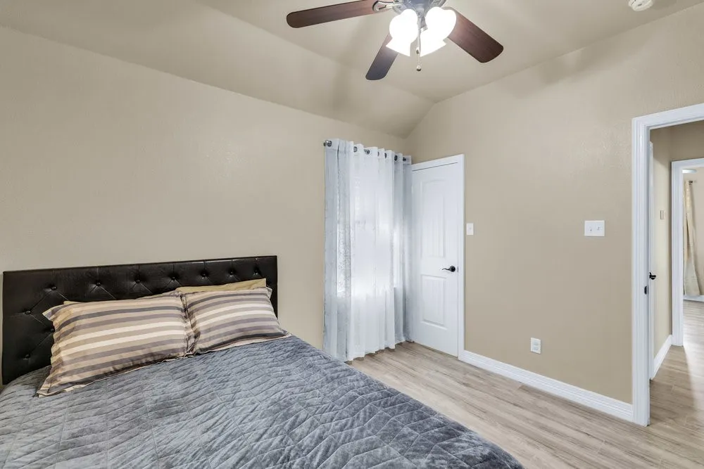 Single Family Residence For Sale in Hunt County , 118 Cherokee Street, Greenville, Texas 75402, 3 Bedroom, 2 Bathroom, 2 Garage spaces, 1,442 Sqft, built in 2017, Preowned, mls#21165199, Real Estate Agent in Greenville, Homes For Sale in Hunt county, Homes For Sale in Greenville, Realtor in Greenville Texas, Real Estate Brokerage Independent Realty Texas, Luminita Cordes Realtor