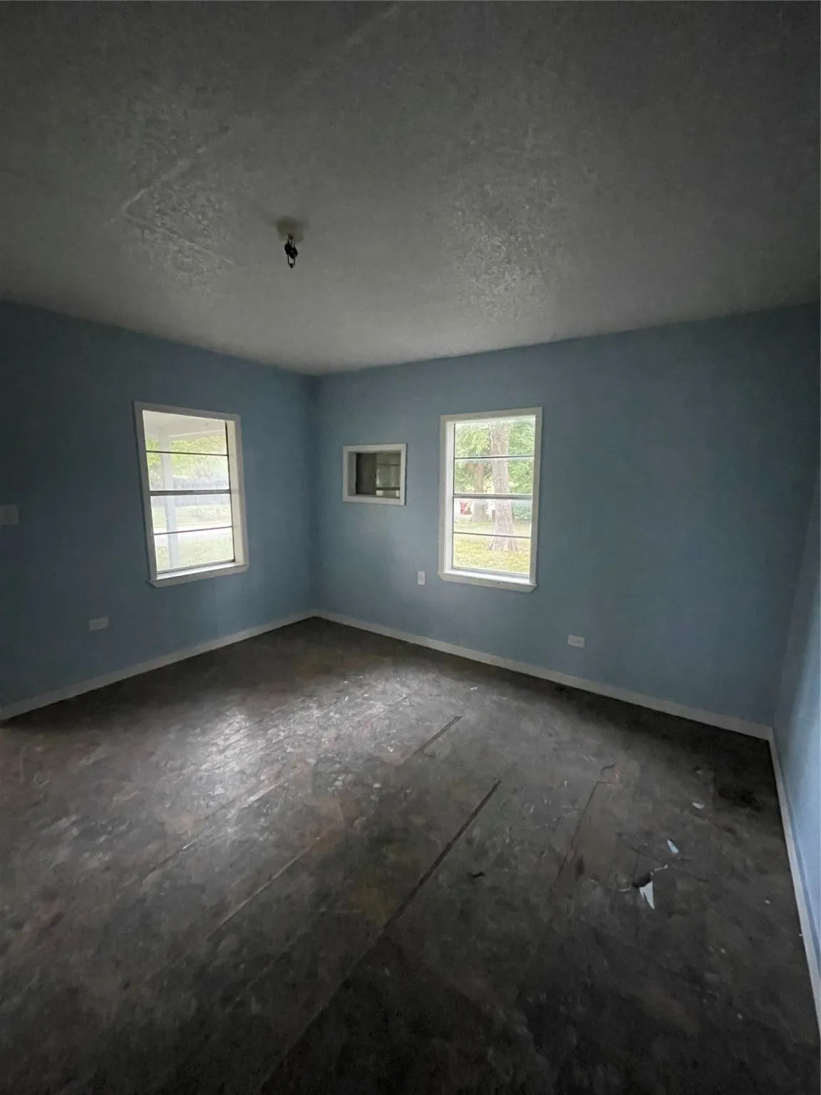 Single Family Residence For Sale in Delta County , 205 1st, Pecan Gap, Texas 75469, 2 Bedrooms, 1 Bathroom, Garage spaces, 720 Sqft, built in 1942, Price $59,900, mls#21165355, Real Estate Agent in Pecan Gap, Homes For Sale in Delta county, Homes For Sale in Pecan Gap, Realtor in Pecan Gap Texas, Real Estate Brokerage Independent Realty Texas, Luminita Cordes Realtor
