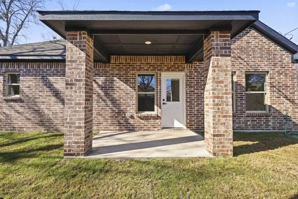 Single Family Residence For Sale in Hunt County , 612 N US Highway 69, Celeste, Texas 75423, 3 Bedrooms, 2 Bathrooms, 2 Garage spaces, 1,433 Sqft, built in 2024, Price $270,000, mls#21165413, Real Estate Agent in Celeste, Homes For Sale in Hunt county, Homes For Sale in Celeste, Realtor in Celeste Texas, Real Estate Brokerage Independent Realty Texas, Luminita Cordes Realtor