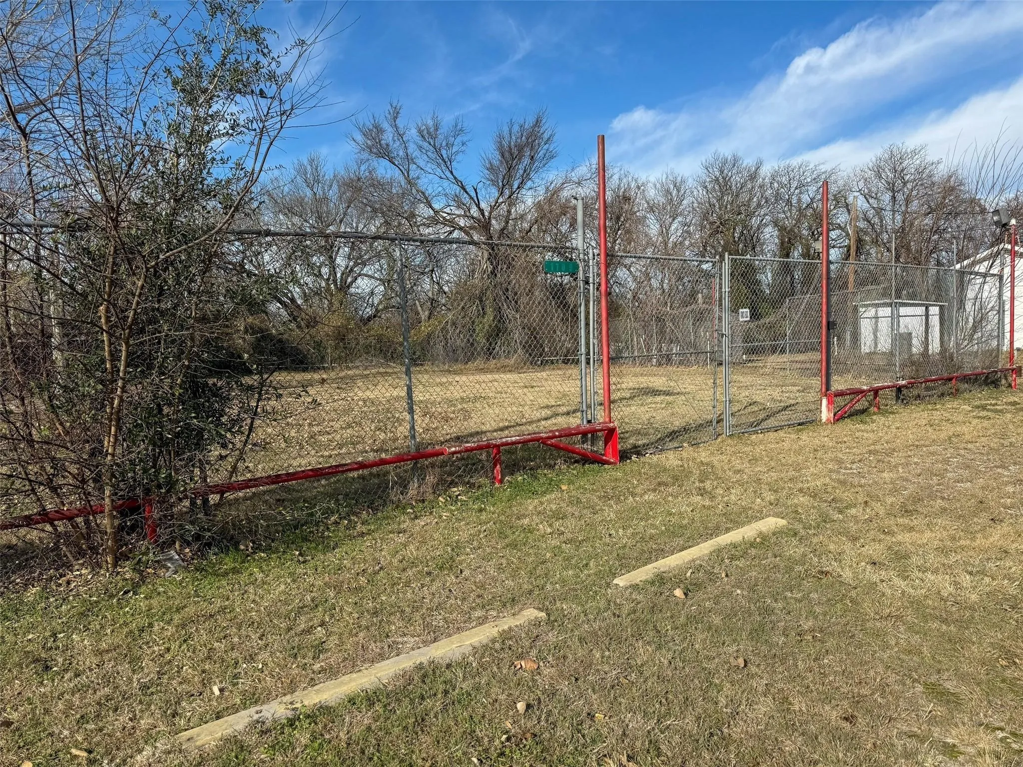 Business For Rent in Johnson County , 1709 N Main Street, Cleburne, Texas 76033, 0, 0, Garage spaces, 0 Sqft, built in 0, Preowned, Price $625, mls#21165449, Real Estate Agent in Cleburne, Homes For Rent in Johnson county, Homes For Rent in Cleburne, Realtor in Cleburne Texas, Real Estate Brokerage Independent Realty Texas, Luminita Cordes Realtor