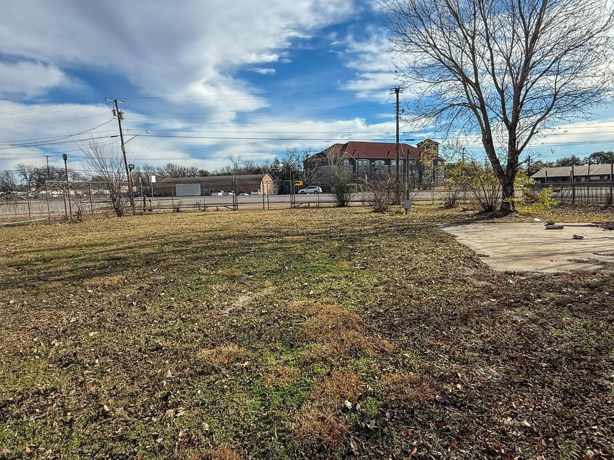 Business For Rent in Johnson County , 1709 N Main Street, Cleburne, Texas 76033, 0, 0, Garage spaces, 0 Sqft, built in 0, Preowned, Price $625, mls#21165449, Real Estate Agent in Cleburne, Homes For Rent in Johnson county, Homes For Rent in Cleburne, Realtor in Cleburne Texas, Real Estate Brokerage Independent Realty Texas, Luminita Cordes Realtor