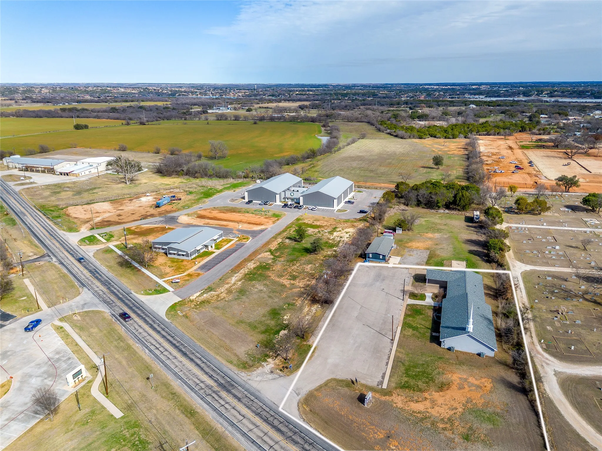 Business For Rent in Hood County , 1107 Weatherford Highway, Granbury, Texas 76048, 0, 0, Garage spaces, 0 Sqft, built in 1968, Preowned, mls#21165613, Real Estate Agent in Granbury, Homes For Rent in Hood county, Homes For Rent in Granbury, Realtor in Granbury Texas, Real Estate Brokerage Independent Realty Texas, Luminita Cordes Realtor