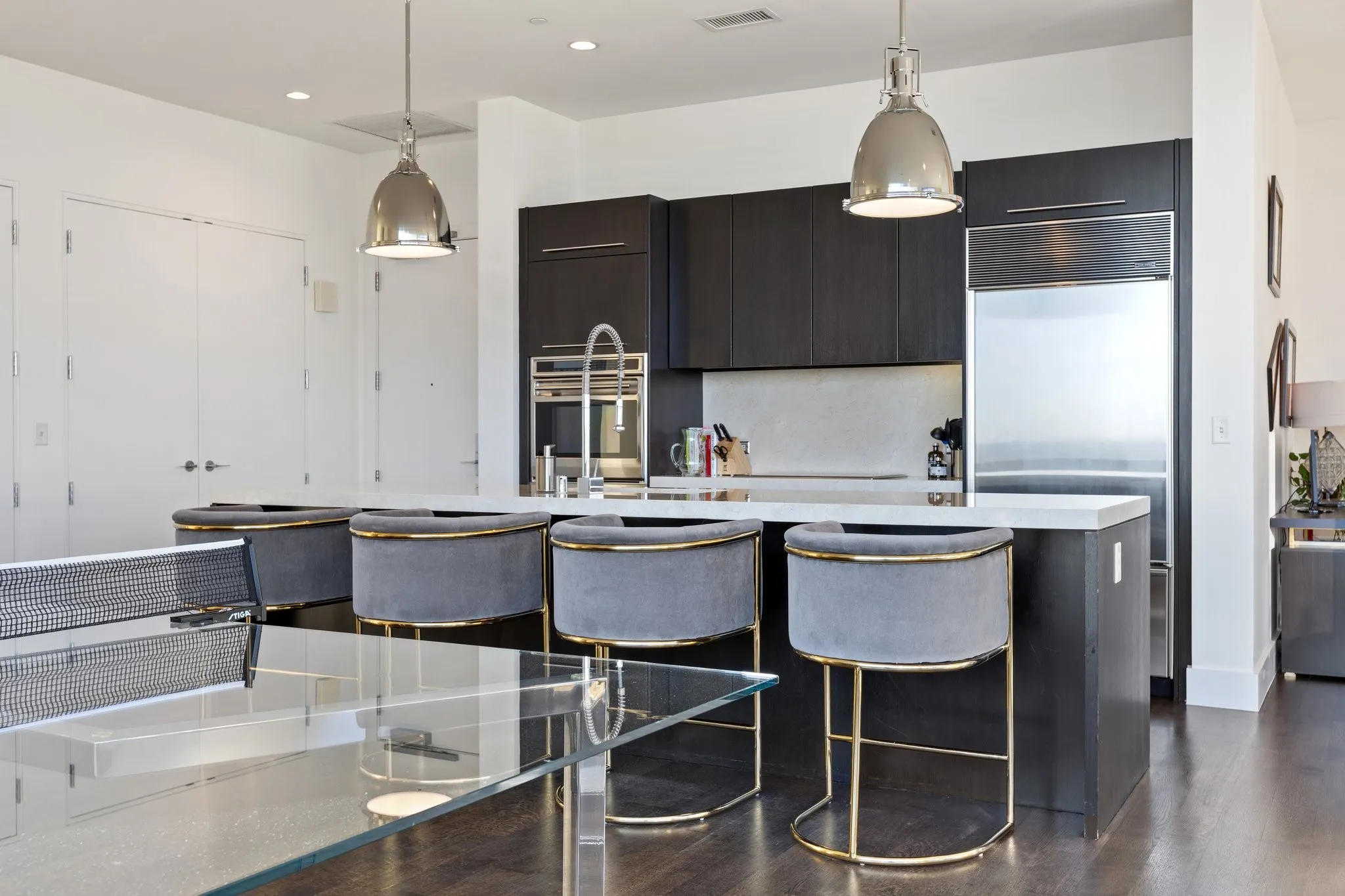 Condominium For Sale in Dallas County , 2200 Victory Avenue 1105, Dallas, Texas 75219, 1 Bedroom, 2 Bathrooms, 1 Garage spaces, 1,603 Sqft, built in 2007, Preowned, Price $650,000, mls#21164091, Real Estate Agent in Dallas, Homes For Sale in Dallas county, Homes For Sale in Dallas, Realtor in Dallas Texas, Real Estate Brokerage Independent Realty Texas, Luminita Cordes Realtor