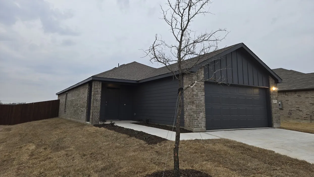 Single Family Residence For Sale in Fannin County , 103 Choctaw Drive, Leonard, Texas 75452, 3 Bedroom, 2 Bathroom, 2 Garage spaces, 1,319 Sqft, built in 2026, New Construction - Incomplete, mls#21165632, Real Estate Agent in Leonard, Homes For Sale in Fannin county, Homes For Sale in Leonard, Realtor in Leonard Texas, Real Estate Brokerage Independent Realty Texas, Luminita Cordes Realtor