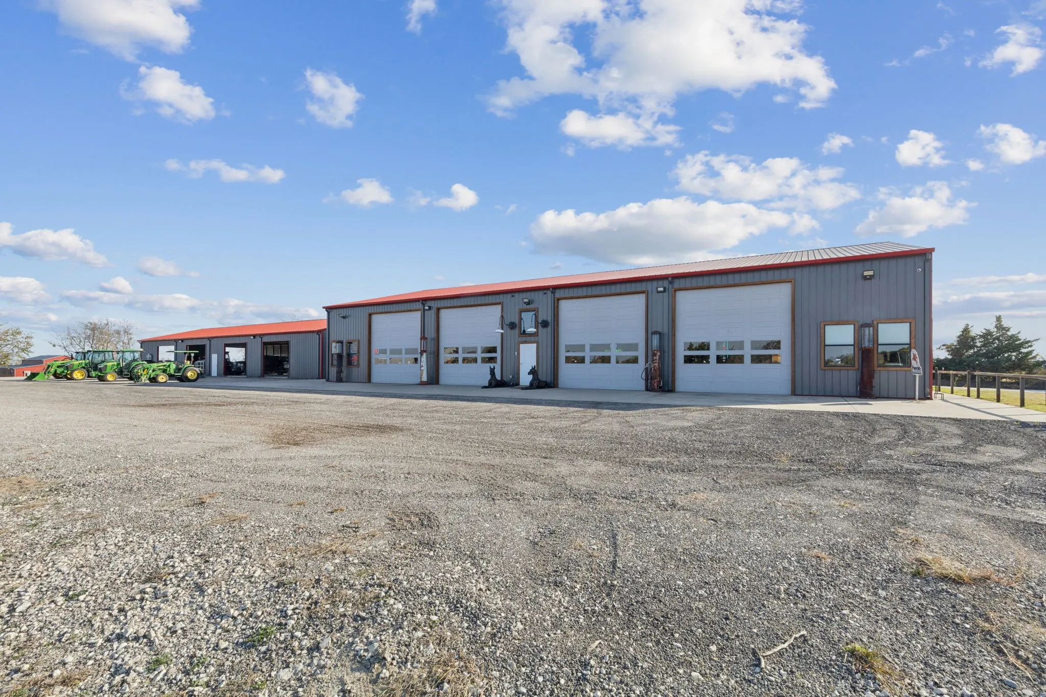 60X100 Full Climate Control Man Cave/ Barndominium