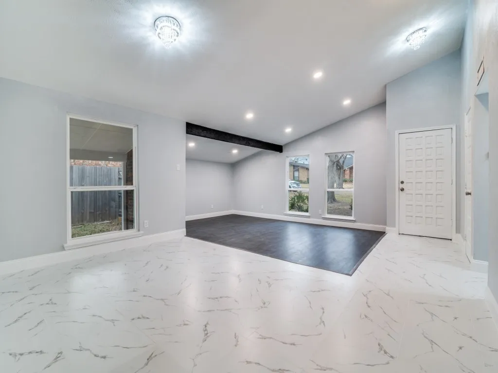 Single Family Residence For Sale in Dallas County , 4312 Crestover Drive, Mesquite, Texas 75150, 3 Bedroom, 2 Bathroom, 2 Garage spaces, 2,011 Sqft, built in 1979, mls#21165716, Real Estate Agent in Mesquite, Homes For Sale in Dallas county, Homes For Sale in Mesquite, Realtor in Mesquite Texas, Real Estate Brokerage Independent Realty Texas, Luminita Cordes Realtor