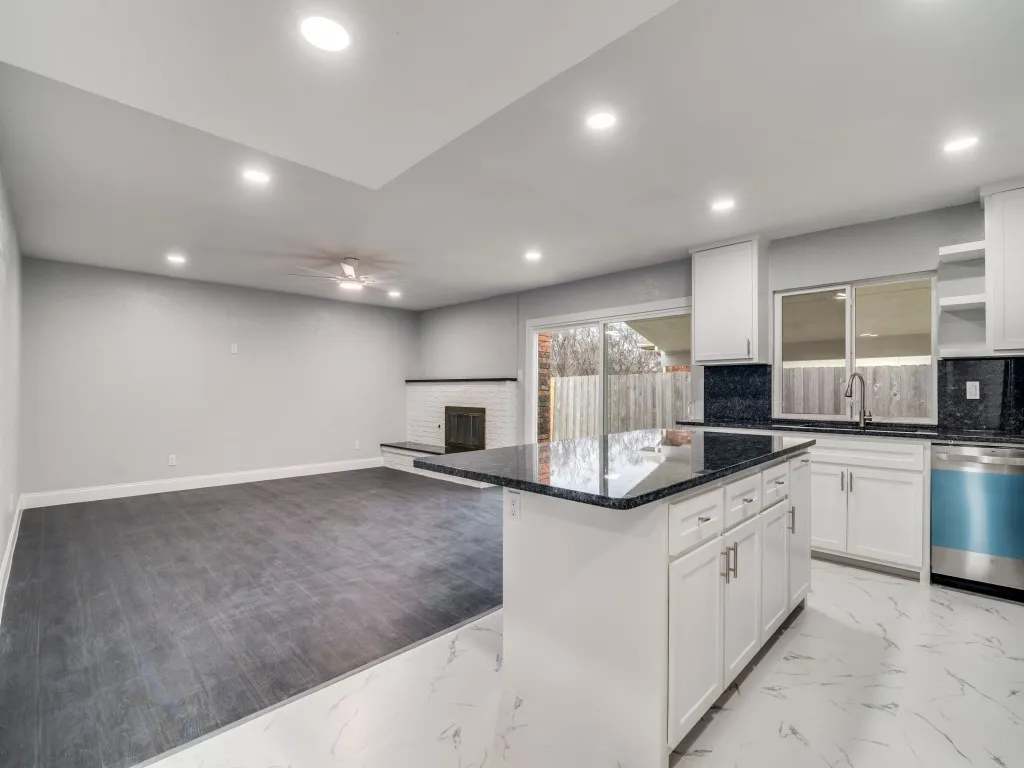 Single Family Residence For Sale in Dallas County , 4312 Crestover Drive, Mesquite, Texas 75150, 3 Bedroom, 2 Bathroom, 2 Garage spaces, 2,011 Sqft, built in 1979, mls#21165716, Real Estate Agent in Mesquite, Homes For Sale in Dallas county, Homes For Sale in Mesquite, Realtor in Mesquite Texas, Real Estate Brokerage Independent Realty Texas, Luminita Cordes Realtor