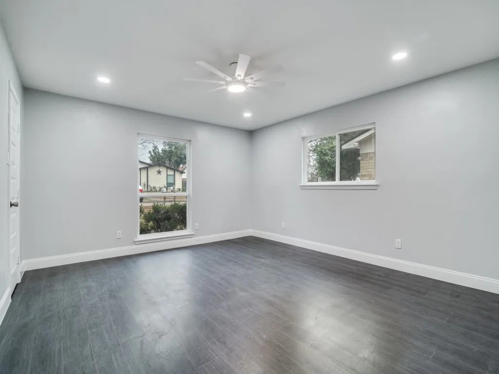 Single Family Residence For Sale in Dallas County , 4312 Crestover Drive, Mesquite, Texas 75150, 3 Bedroom, 2 Bathroom, 2 Garage spaces, 2,011 Sqft, built in 1979, mls#21165716, Real Estate Agent in Mesquite, Homes For Sale in Dallas county, Homes For Sale in Mesquite, Realtor in Mesquite Texas, Real Estate Brokerage Independent Realty Texas, Luminita Cordes Realtor