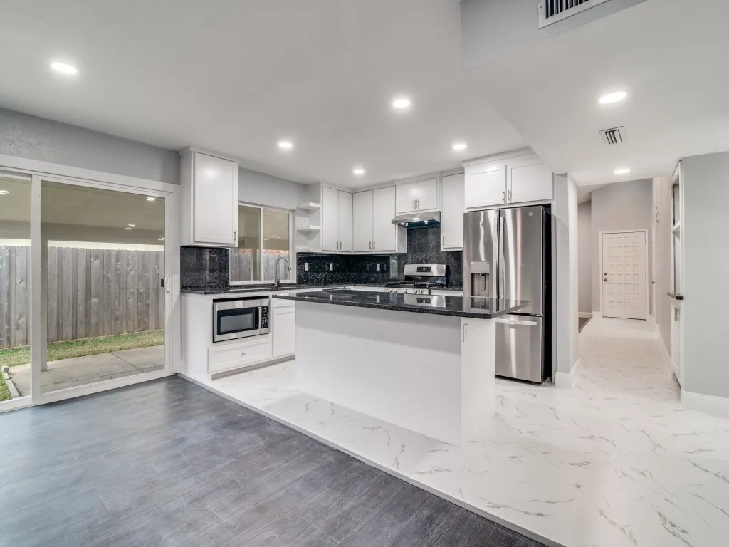 Single Family Residence For Sale in Dallas County , 4312 Crestover Drive, Mesquite, Texas 75150, 3 Bedroom, 2 Bathroom, 2 Garage spaces, 2,011 Sqft, built in 1979, mls#21165716, Real Estate Agent in Mesquite, Homes For Sale in Dallas county, Homes For Sale in Mesquite, Realtor in Mesquite Texas, Real Estate Brokerage Independent Realty Texas, Luminita Cordes Realtor