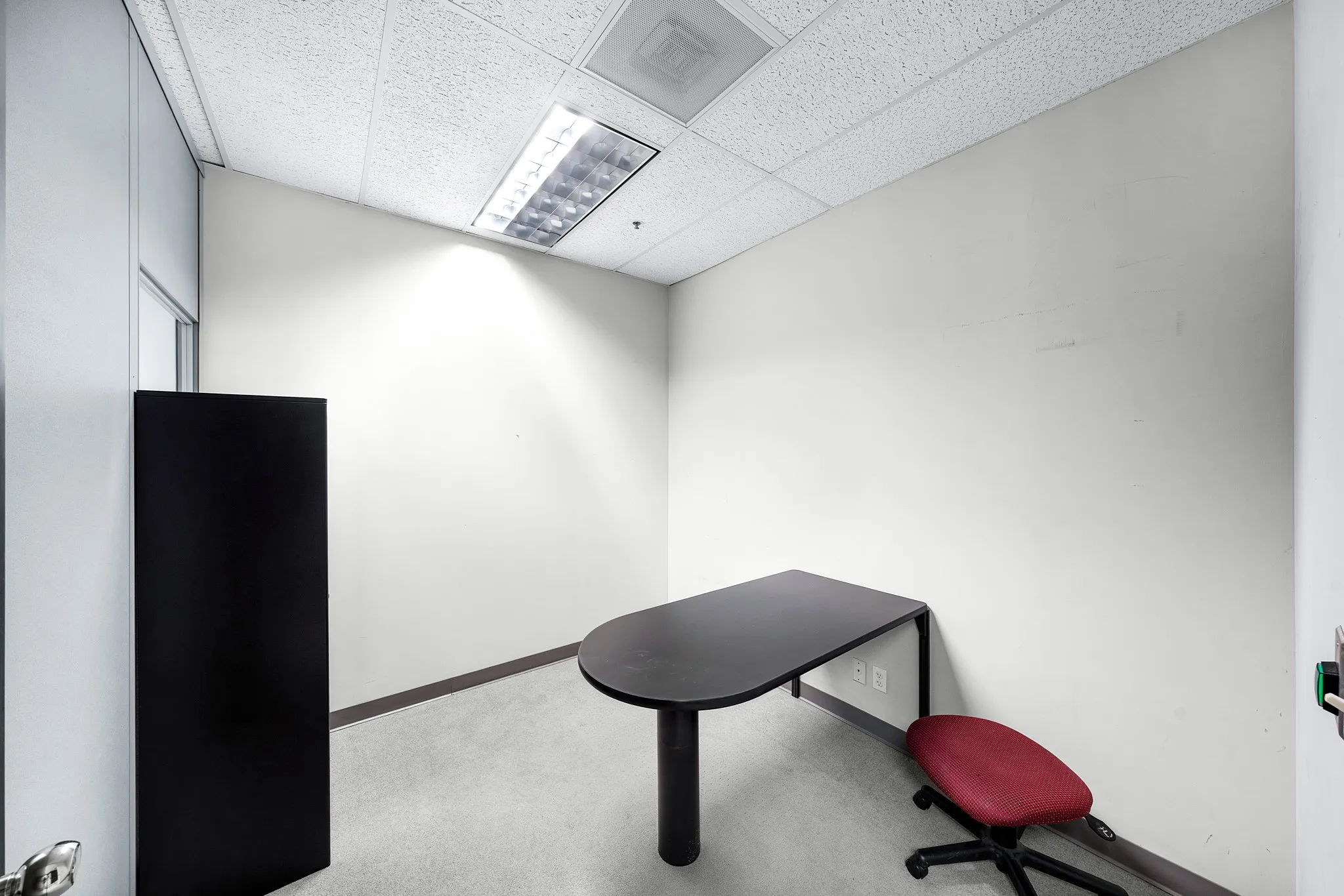 Office For Rent in Collin County , 601 Sanden Boulevard, Wylie, Texas 75098, 0, 0, Garage spaces, 0 Sqft, built in 1988, Preowned, mls#21162413, Real Estate Agent in Wylie, Homes For Rent in Collin county, Homes For Rent in Wylie, Realtor in Wylie Texas, Real Estate Brokerage Independent Realty Texas, Luminita Cordes Realtor