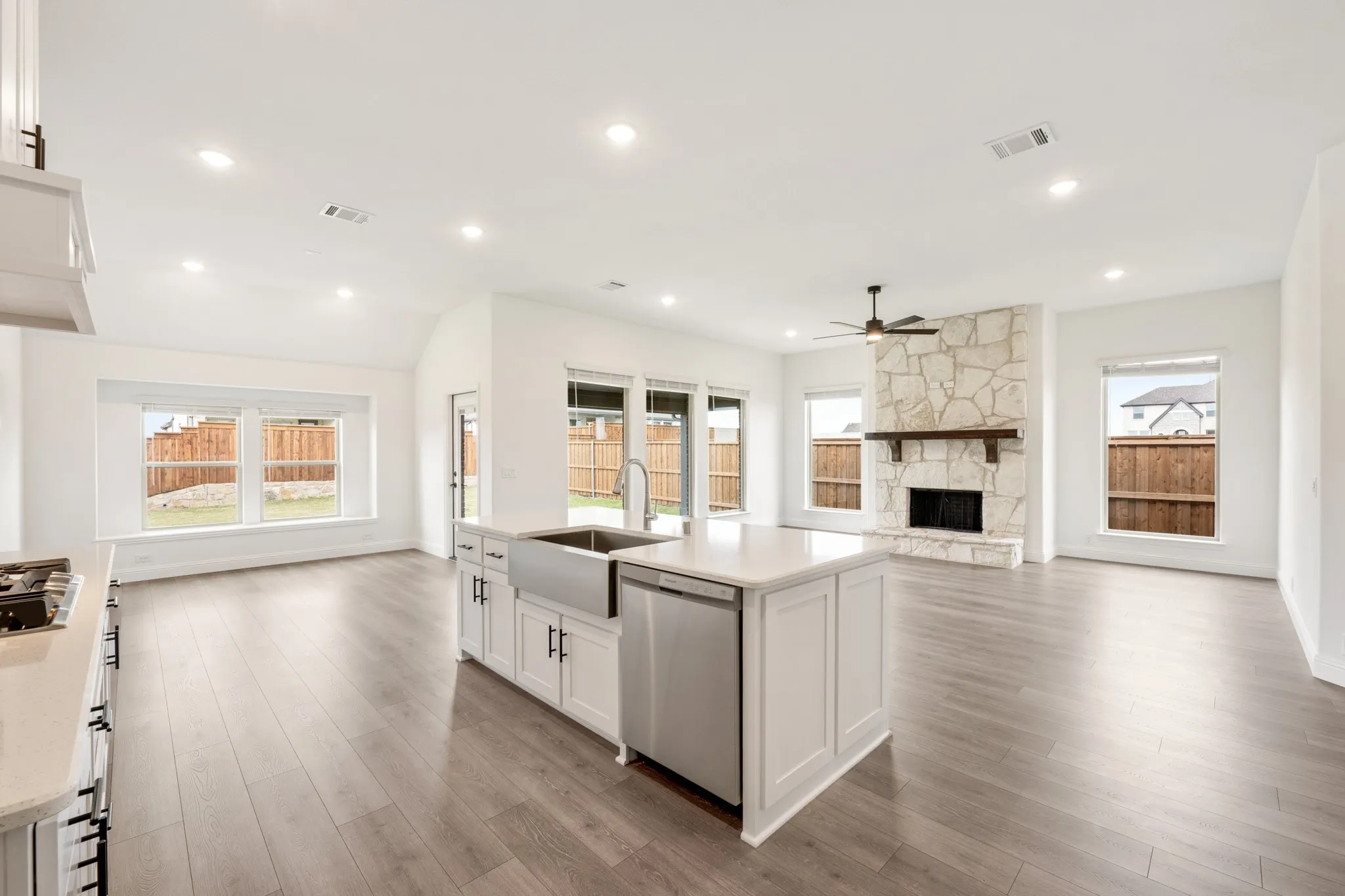 Single Family Residence For Sale in Kaufman County , 2406 Drummond Street, Forney, Texas 75126, 4 Bedroom, 3 Bathroom, 2 Garage spaces, 2,527 Sqft, built in 2026, New Construction - Complete, mls#21165954, Real Estate Agent in Forney, Homes For Sale in Kaufman county, Homes For Sale in Forney, Realtor in Forney Texas, Real Estate Brokerage Independent Realty Texas, Luminita Cordes Realtor
